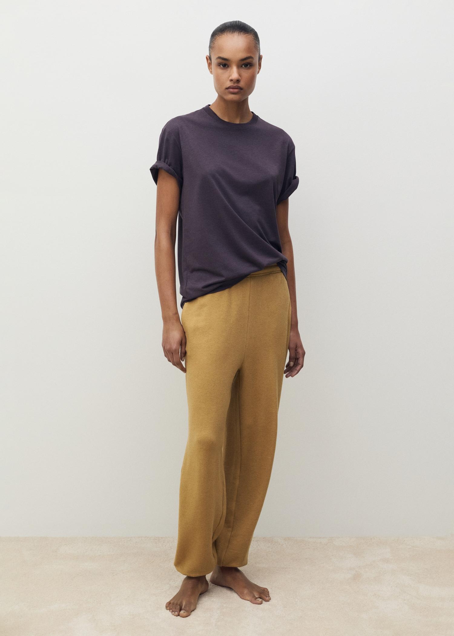 Short-sleeved lyocell t-shirt - Women | MANGO USA Product Image