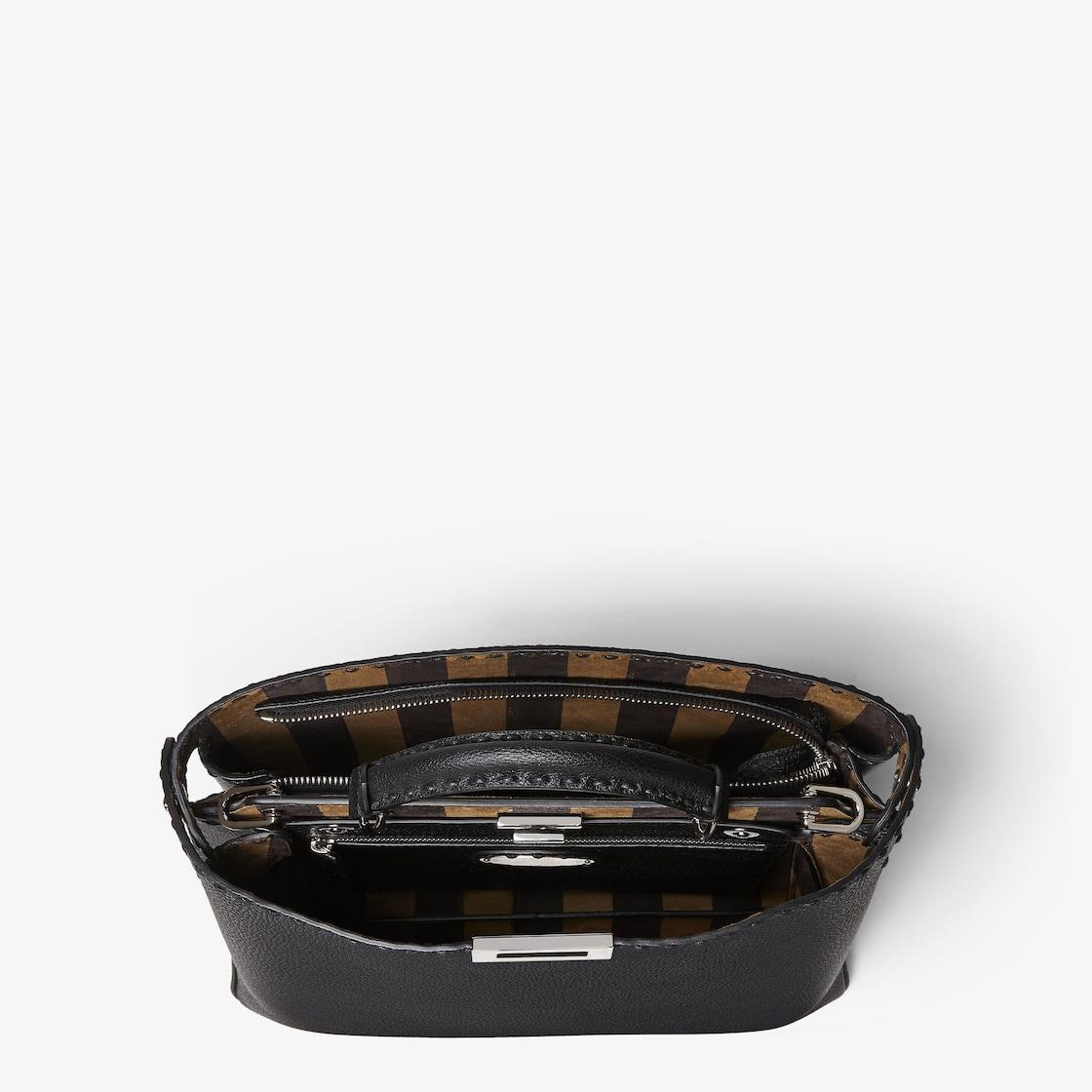 Selleria Peekaboo ISeeU Soft MediumBlack Selleria bag with 614 hand-sewn topstitches Product Image