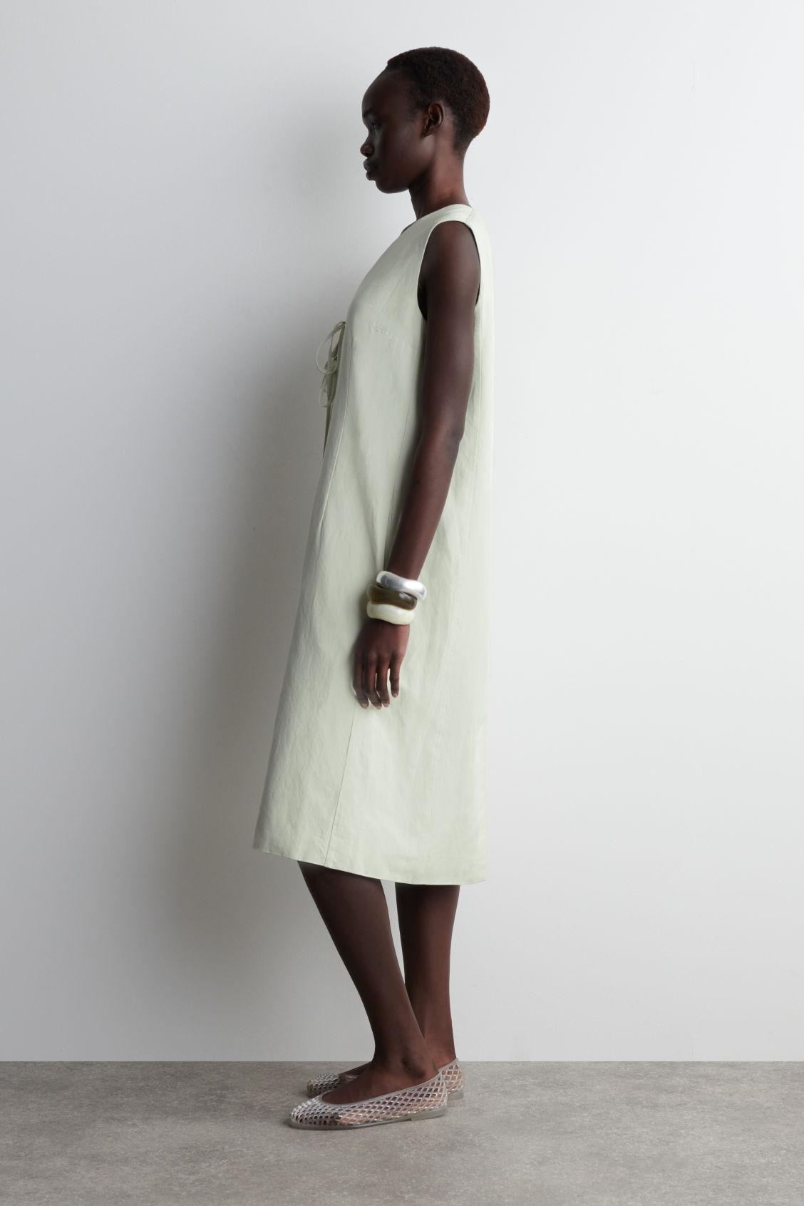 TIE-FRONT MIDI DRESS Product Image