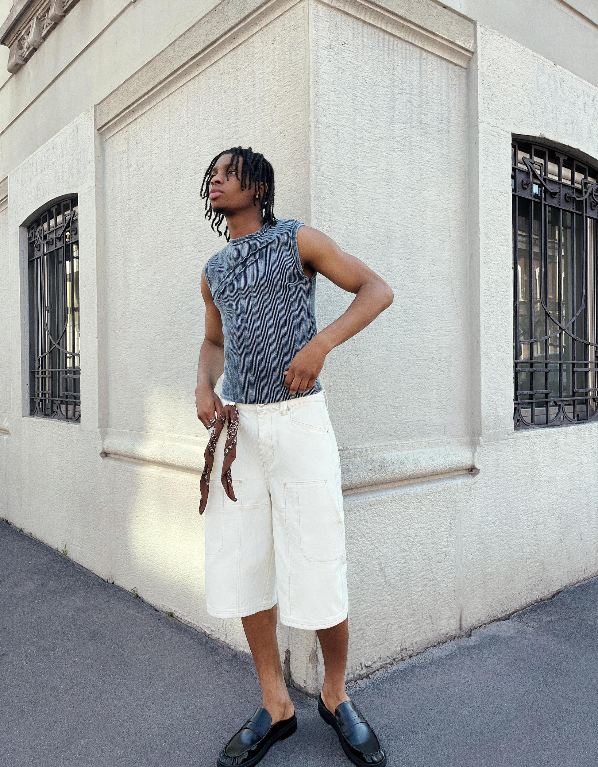 Faded vest Product Image