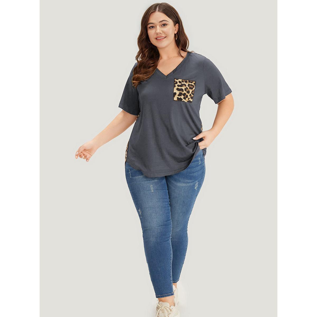 Plus Size Leopard Patchwork Patched Pocket V Neck T-shirt DimGray Women Casual Arc Hem Leopard V-neck Dailywear T-shirts BloomChic 14-16/1X Product Image