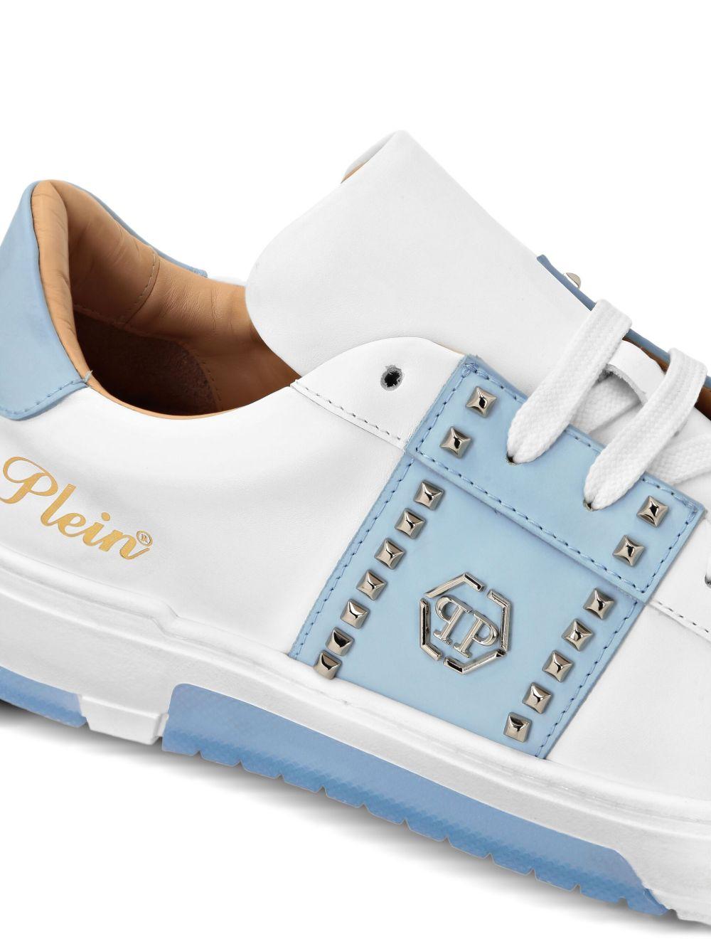 logo sneakers Product Image