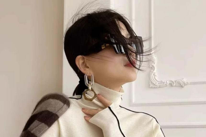 Long Sleeve Mock Neck Contrast Trim Knit Top Product Image