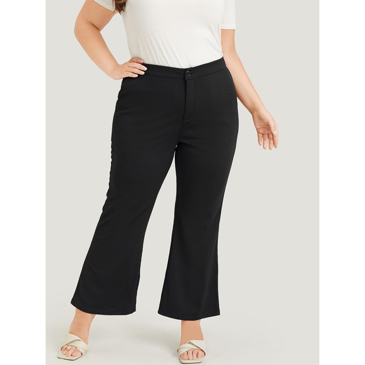 Plus Size Solid Flare Leg Pocket Pants Women Black Office Flare Leg High Rise Work Pants BloomChic 26/4X Product Image