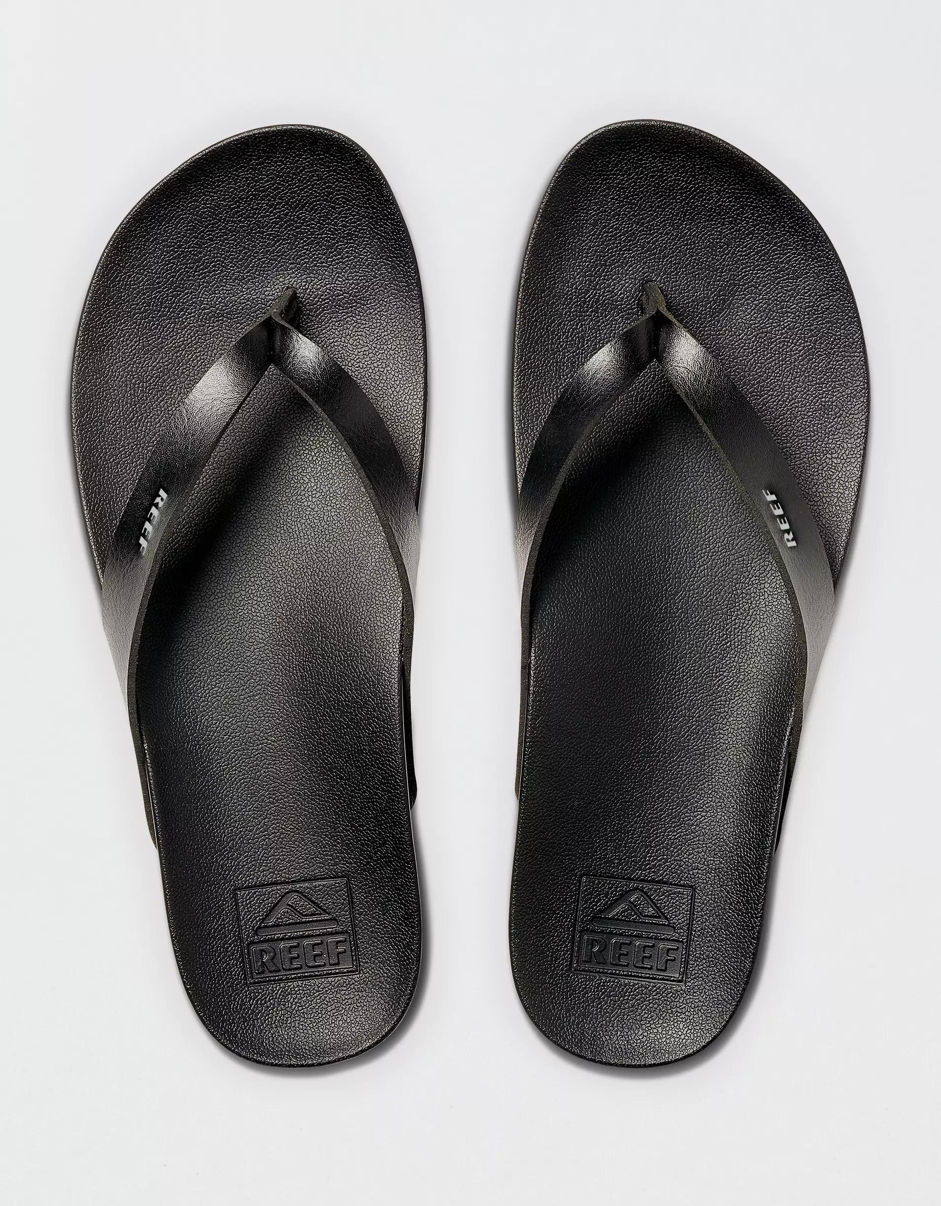 Reef Women's Cushion Court Flip Flop Product Image