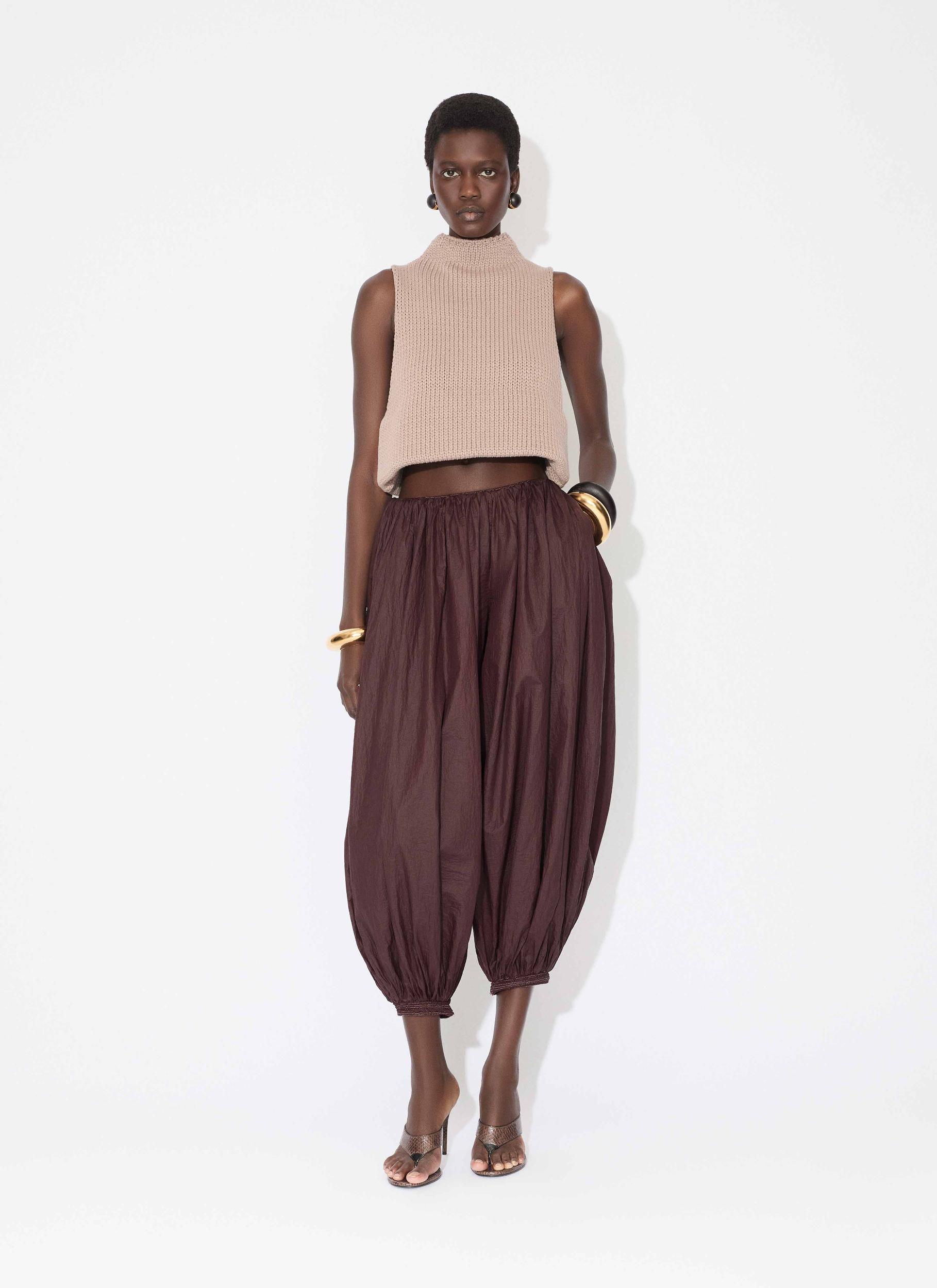 BURGUNDY SOFT NYLON BALLOON PANTS Product Image