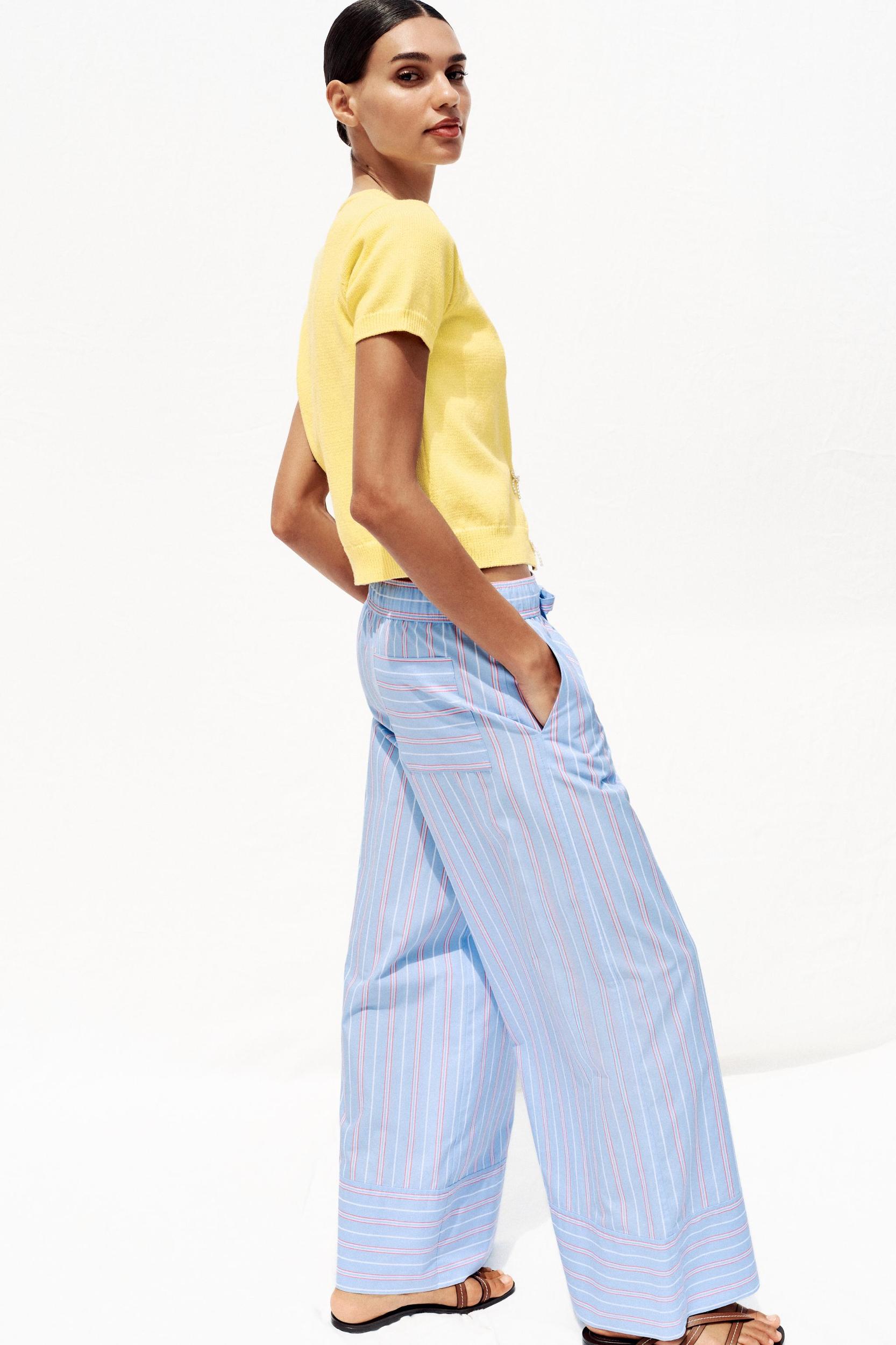 PEARL BOW KNIT CARDIGAN Product Image