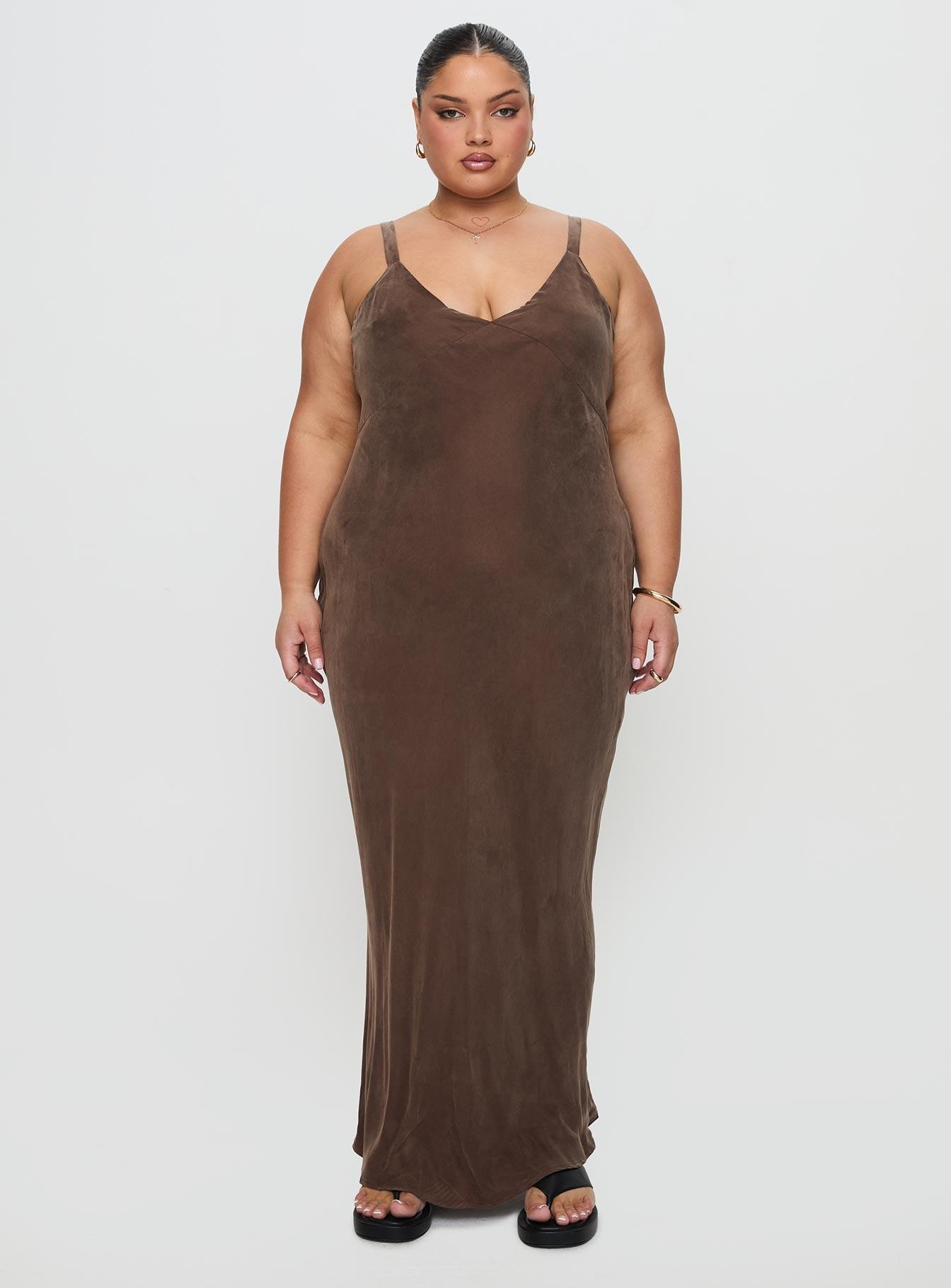 Laurette Maxi Dress Brown Curve Product Image