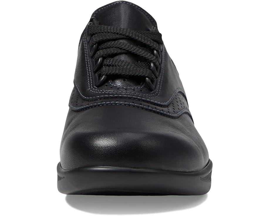 Traveler Comfort Sneaker Product Image