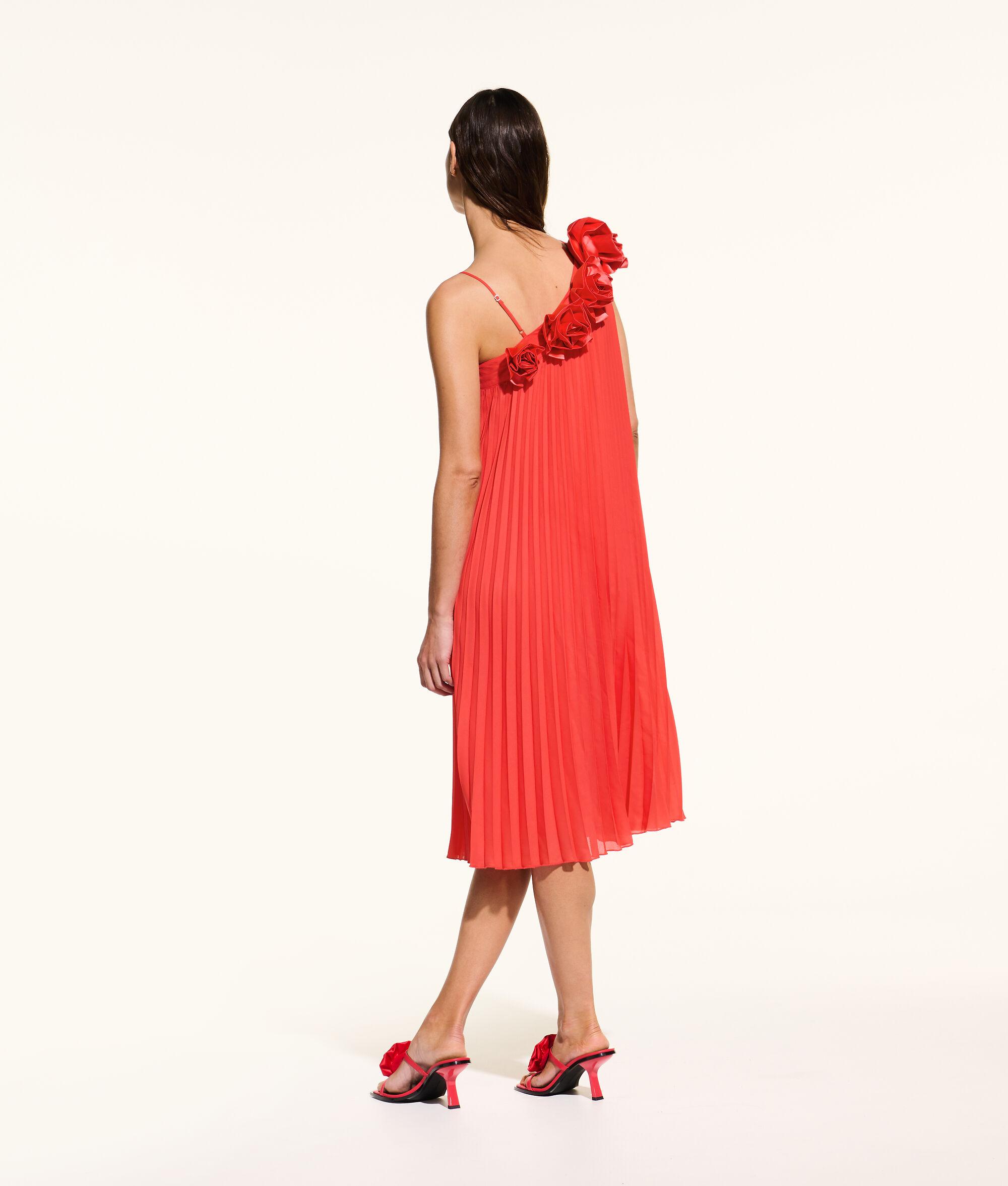 KL STUDIO PLEATED DRESS Product Image