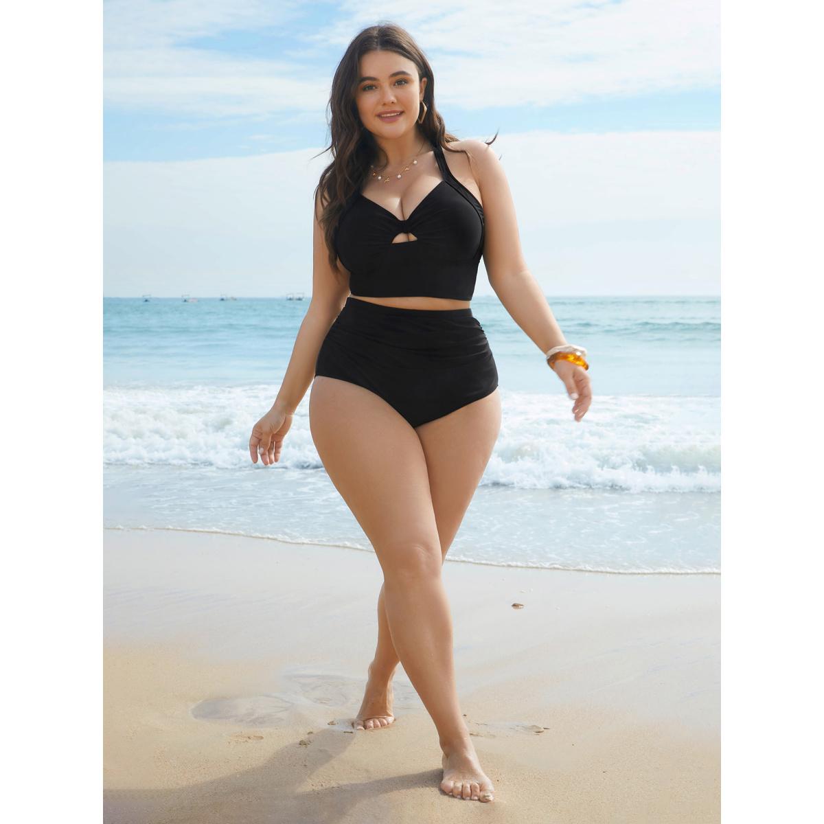 Plus Size Cut-Out Twisted-Front Swim Top Women's Swimwear Black Resort Gathered High stretch Skinny Heart neckline Curve Swim Tops BloomChic 18-20/2X Product Image