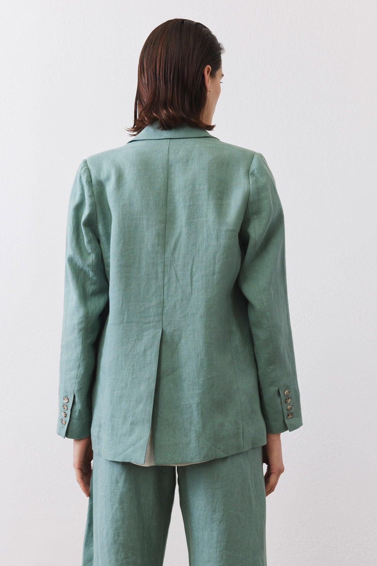 The Linen Classic Blazer That Upgrades You Product Image