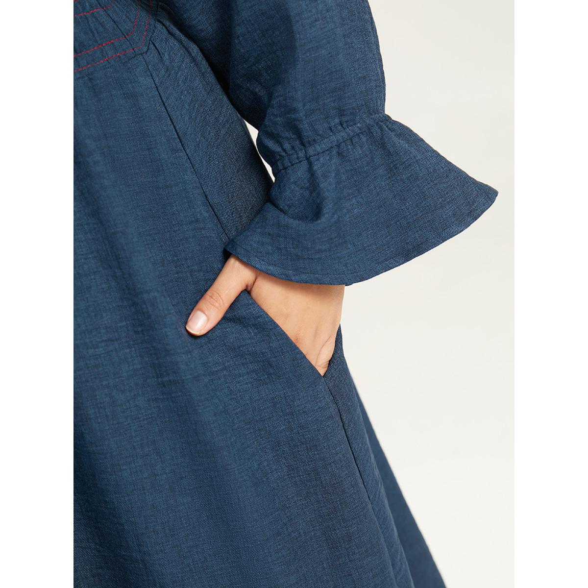 Plus Size Plain Shirred Patchwork Gathered Dress Indigo Women Casual Elastic cuffs V-neck Long Sleeve Curvy Midi Dress BloomChic 12/L Product Image