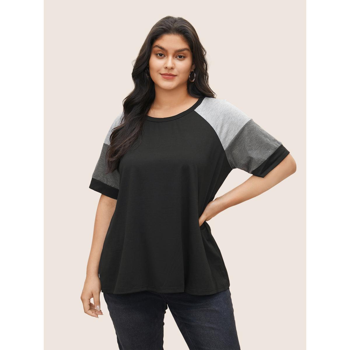 Plus Size Colorblock Contrast Crew Neck Raglan Sleeve T-shirt Black Women Casual Contrast Colorblock Everyday T-shirts BloomChic 28/5X Product Image