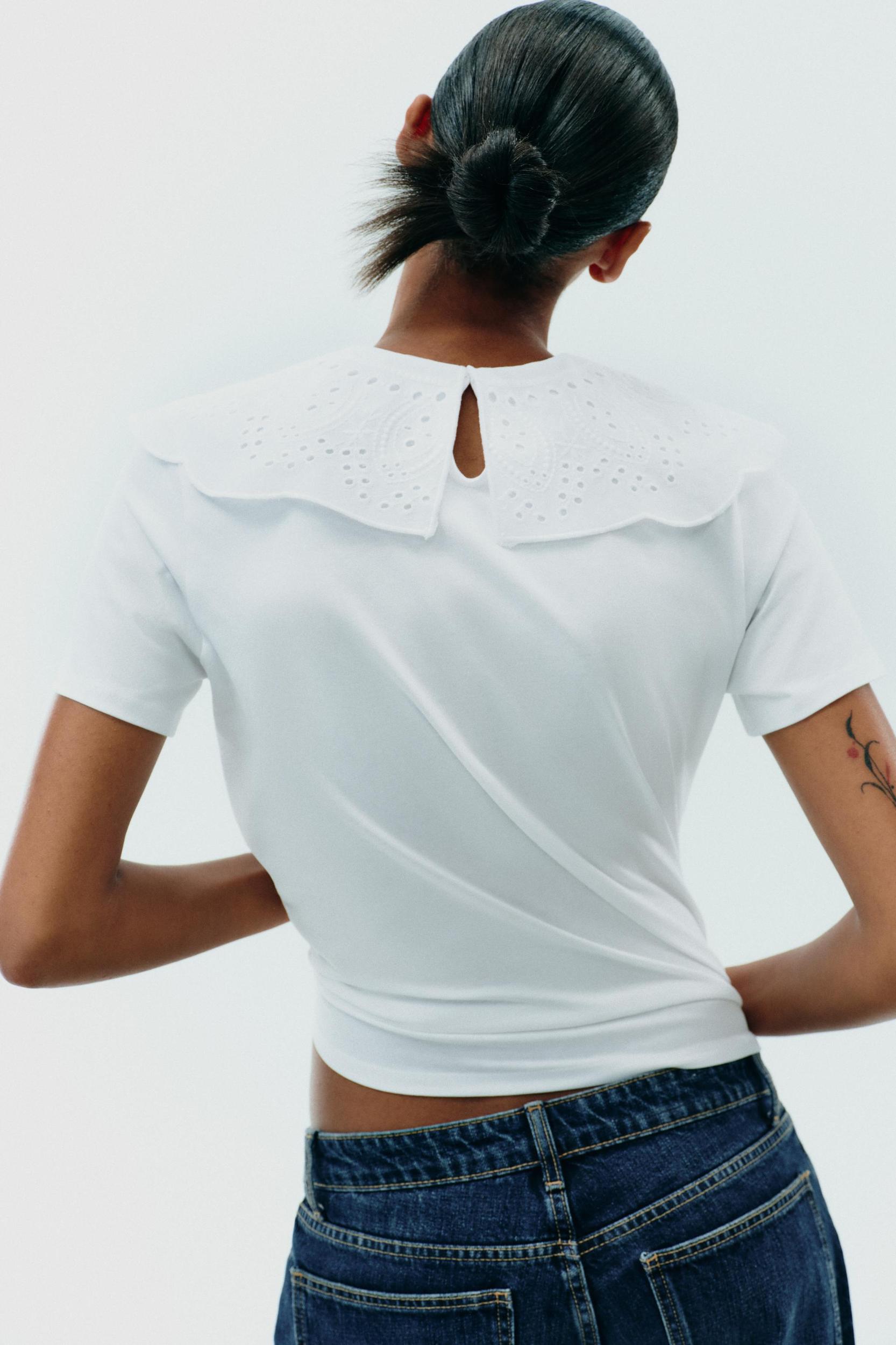 EMBROIDERED PETER PAN COLLAR T-SHIRT Product Image