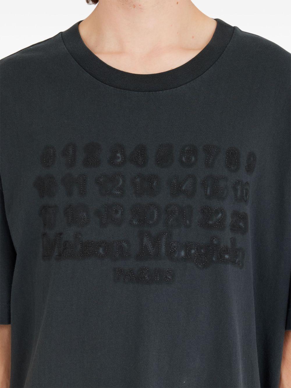 numbers-motif T-shirt  Product Image