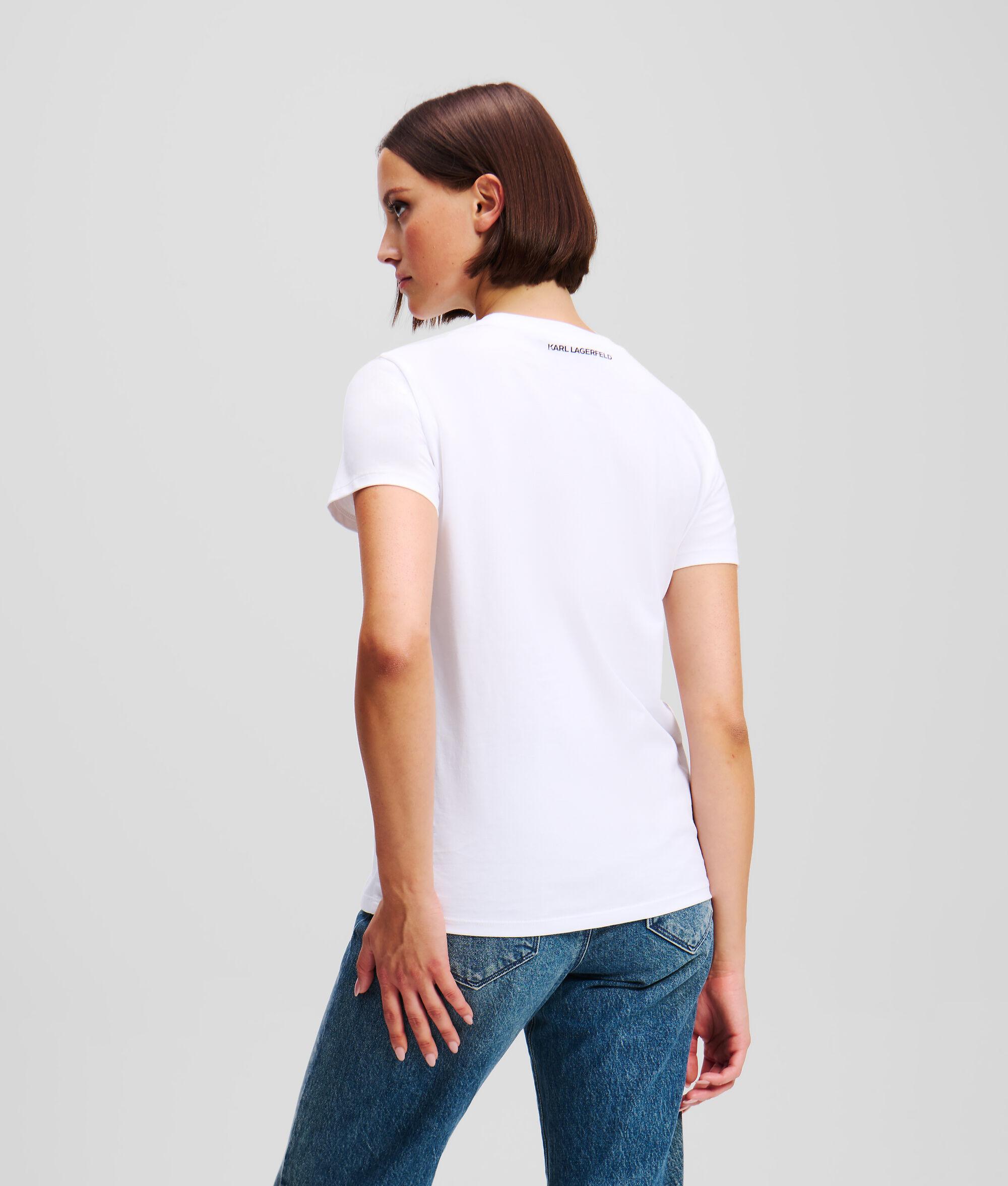 BOUCLÉ SIGNATURE T-SHIRT Product Image