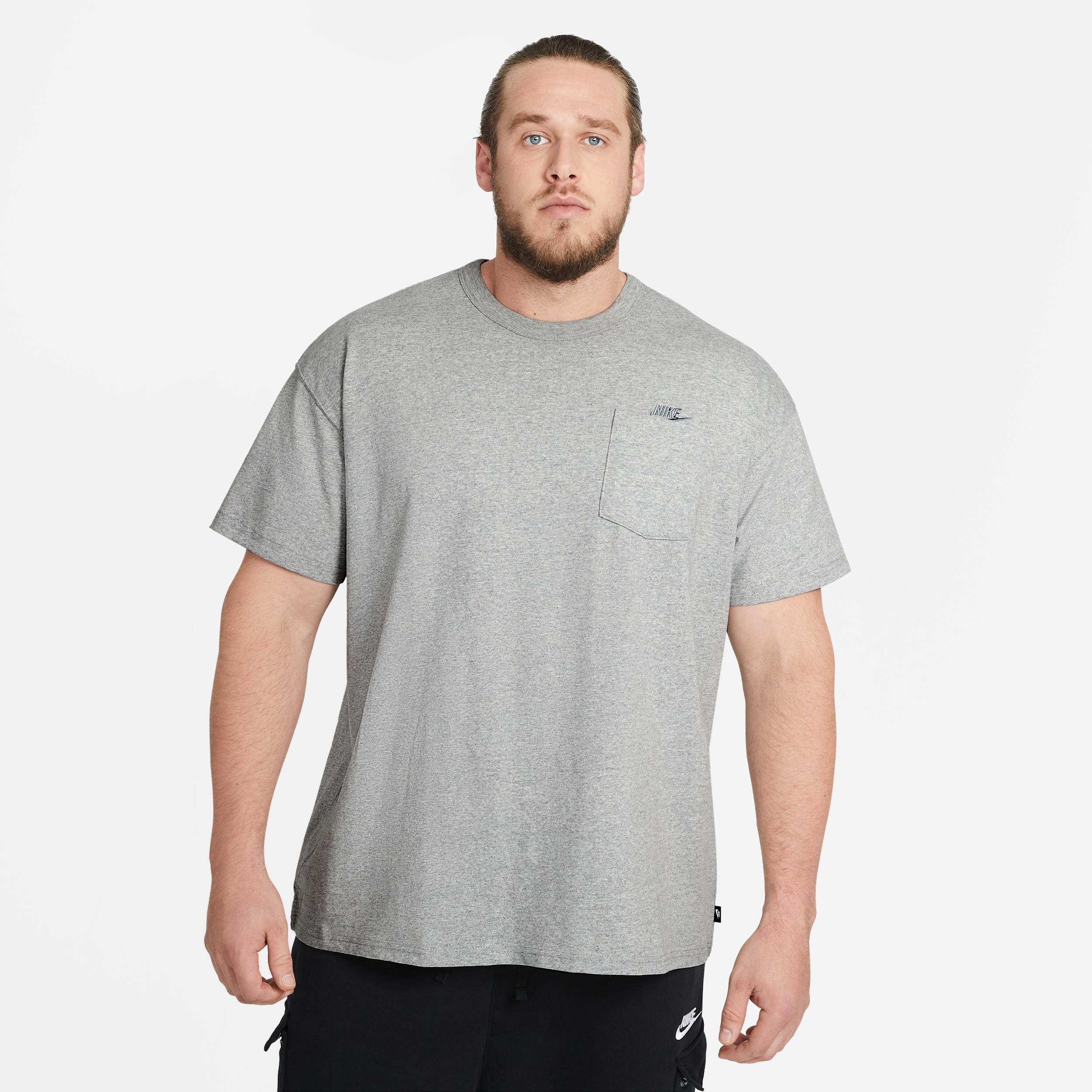 Mens Nike Sportswear Club T-Shirt | AR4997-064 Product Image