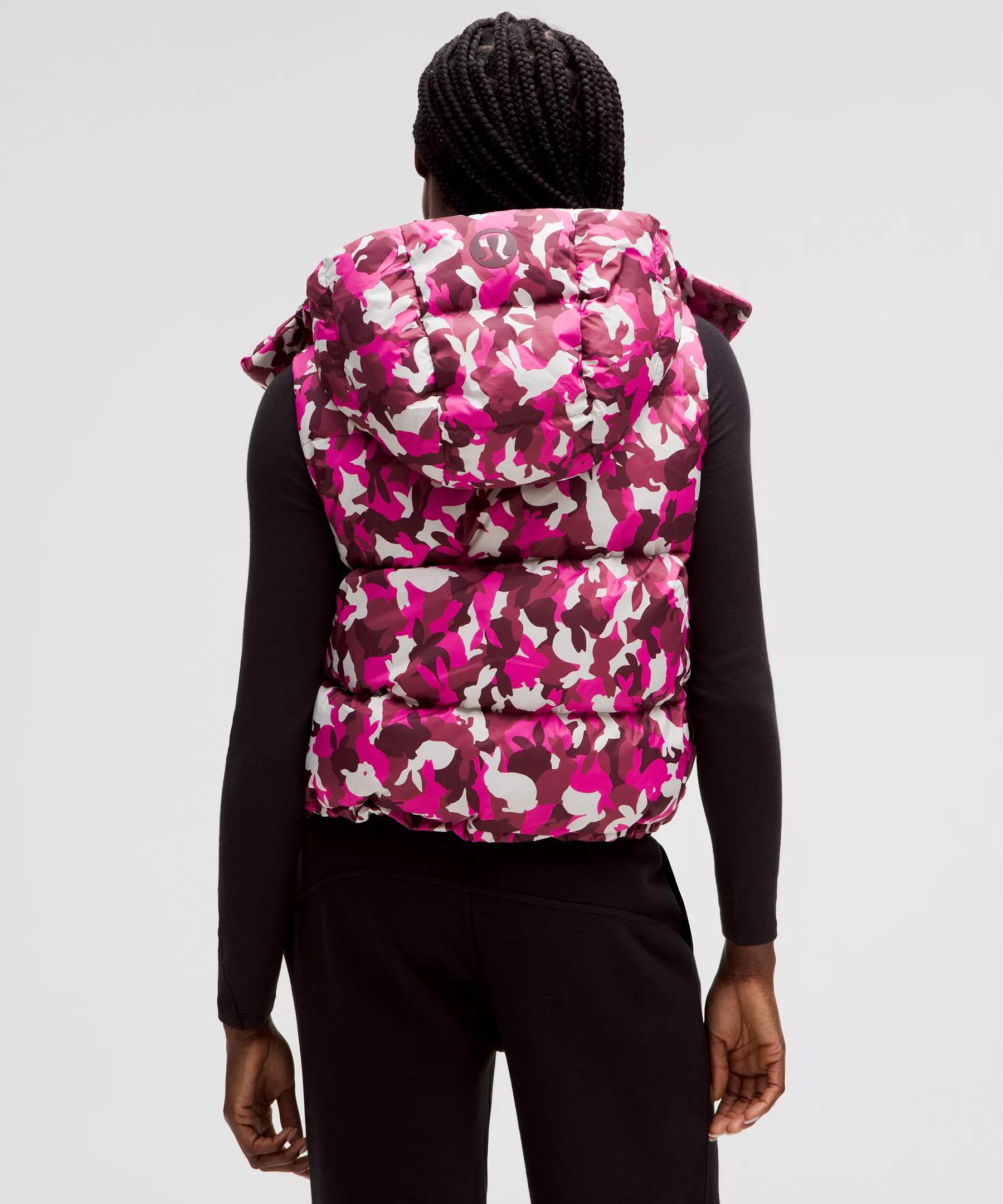 Lunar New Year Wunder Puff Cropped Vest Product Image