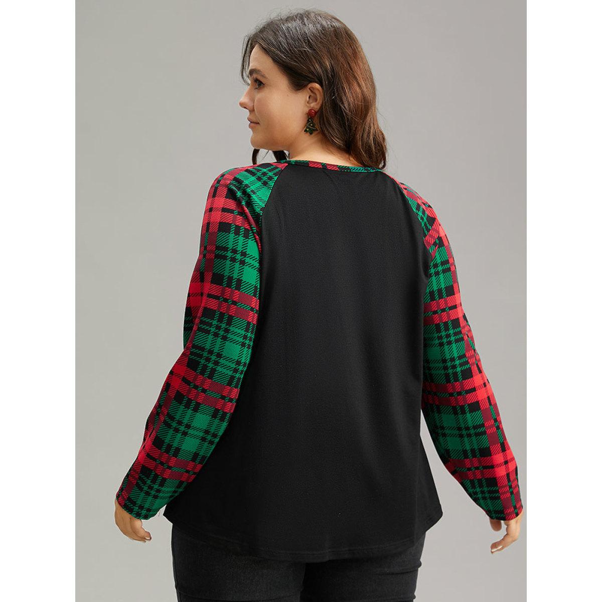 Plus Size Plaid Contrast Notched Raglan Sleeve T-shirt Black Women Leisure Contrast Plaid Casual T-shirts BloomChic 26/4X Product Image