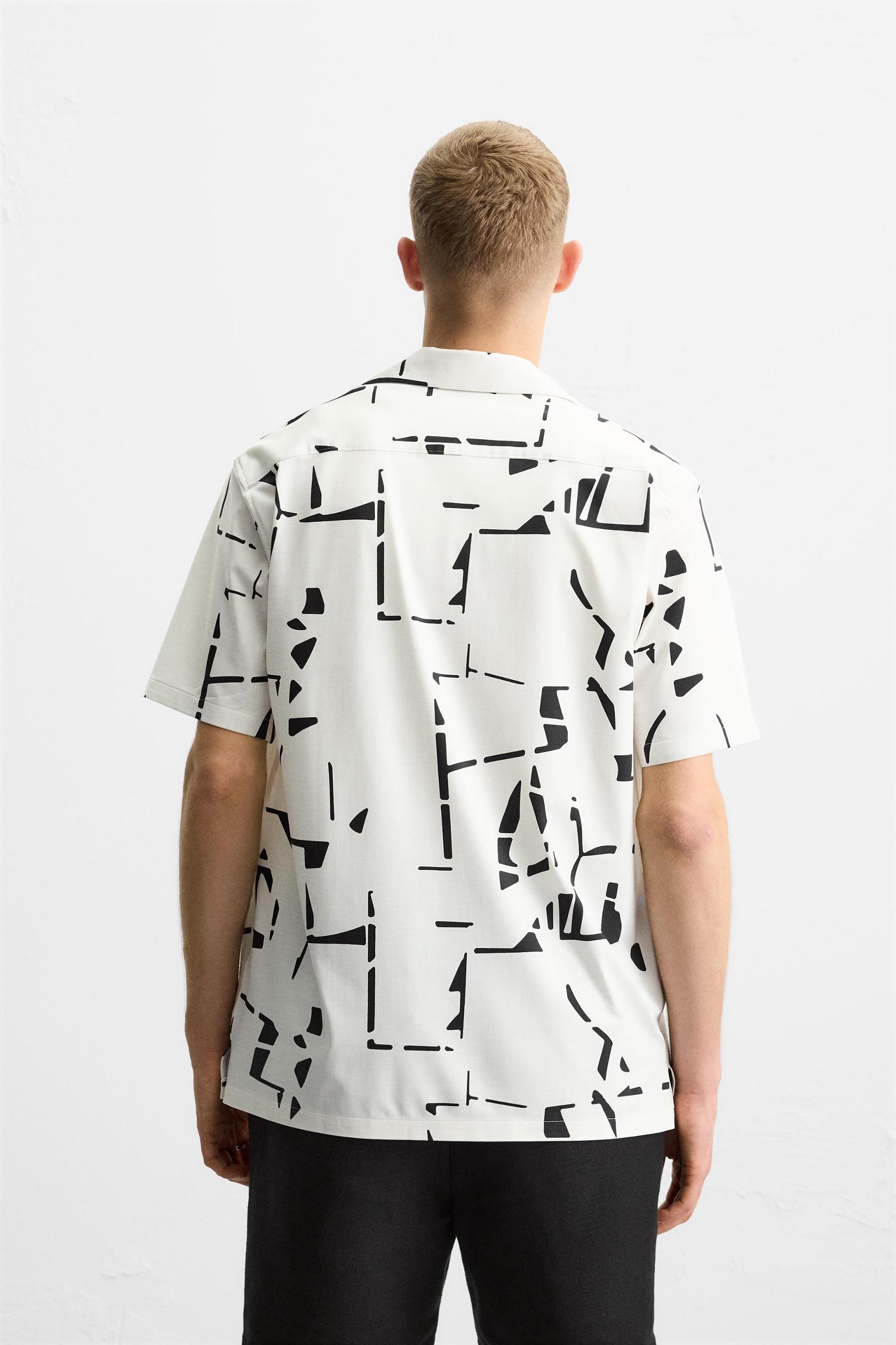 ABSTRACT PRINT STRETCH SHIRT Product Image