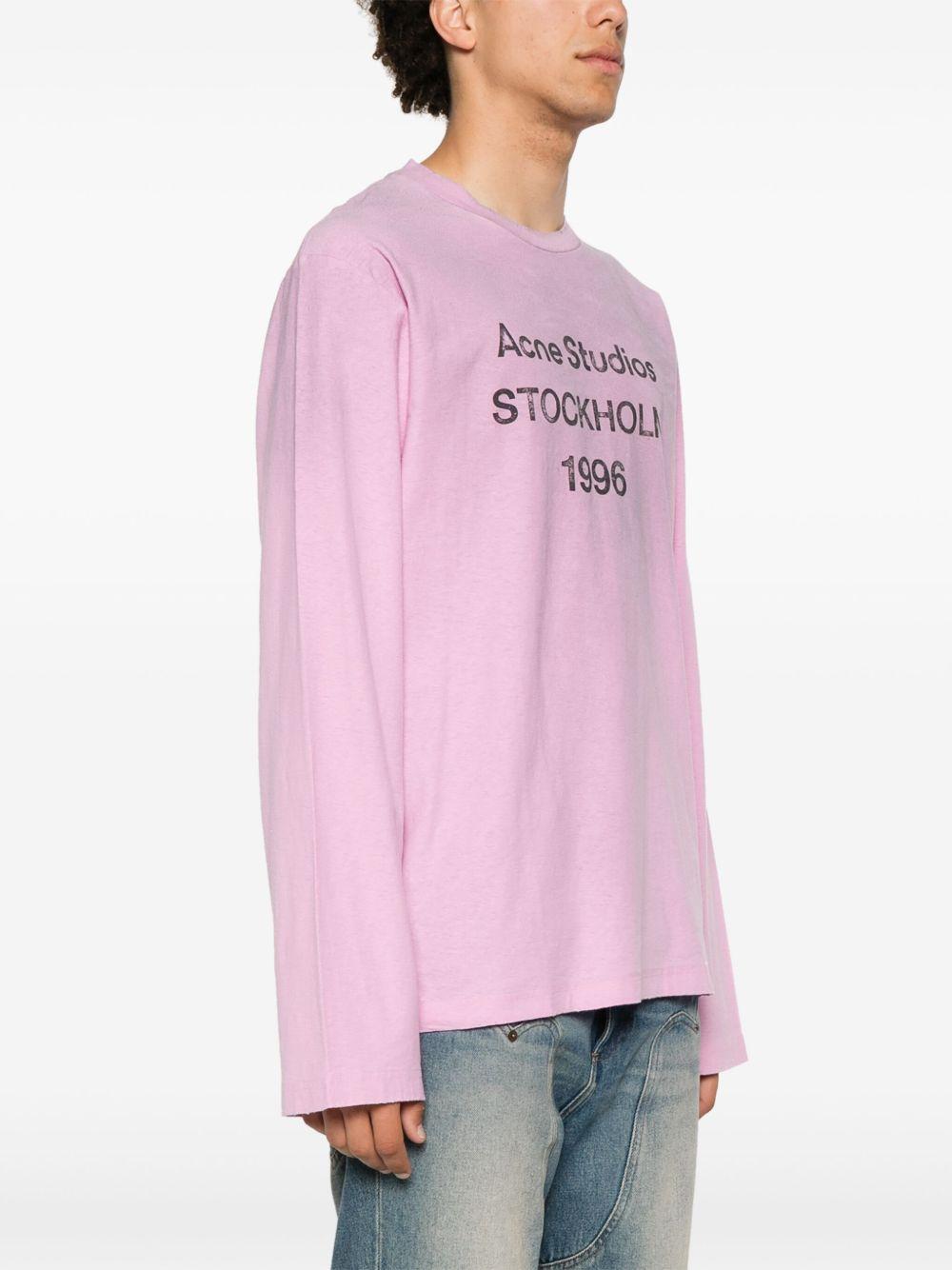 logo-print distressed T-shirt Product Image