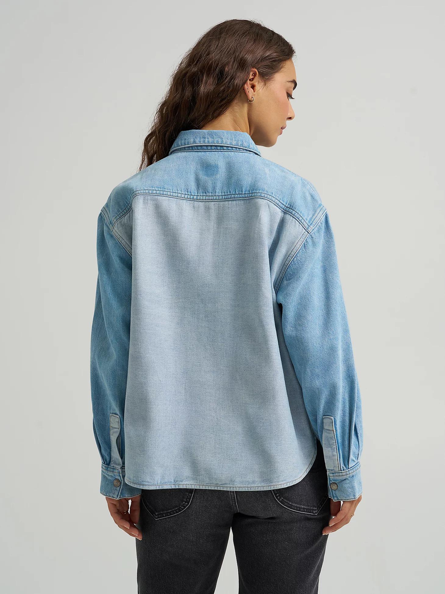 Women's Two Toned Denim Snap Front Shirt | Women's Tops & Tees | Lee® Product Image