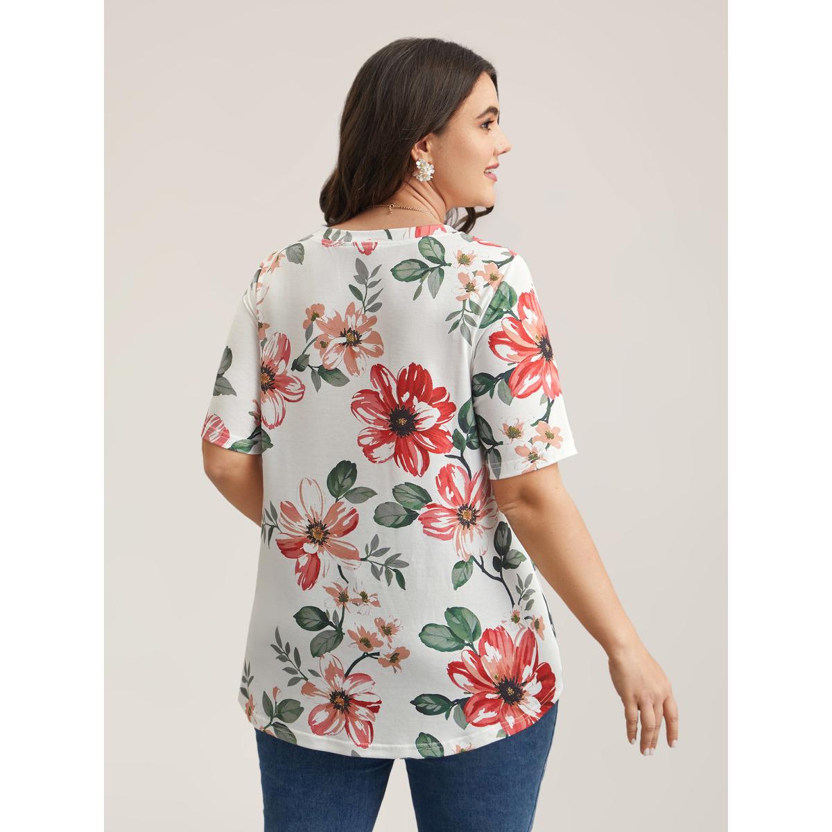 Plus Size Multi-Color Floral Print V-Neck T-Shirt Multicolor Women Timeless Non Natural Flowers V-neck Elegant T-shirts BloomChic 12/L Product Image