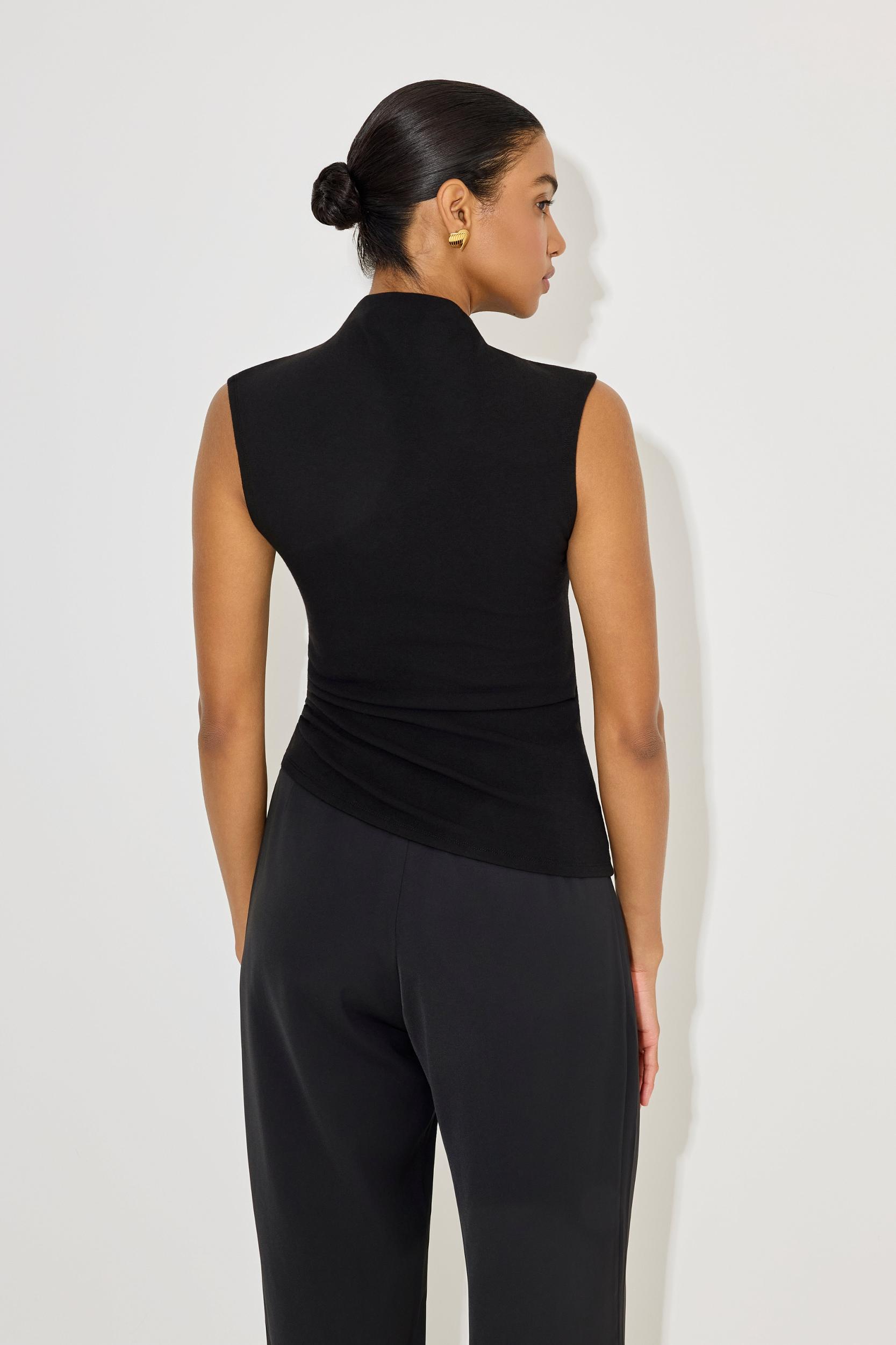 Sleeveless Knitted Top Product Image