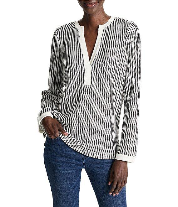 NIC + ZOE Zig Zag Stripe Knit Split V-Neck Long Sleeve Top Product Image