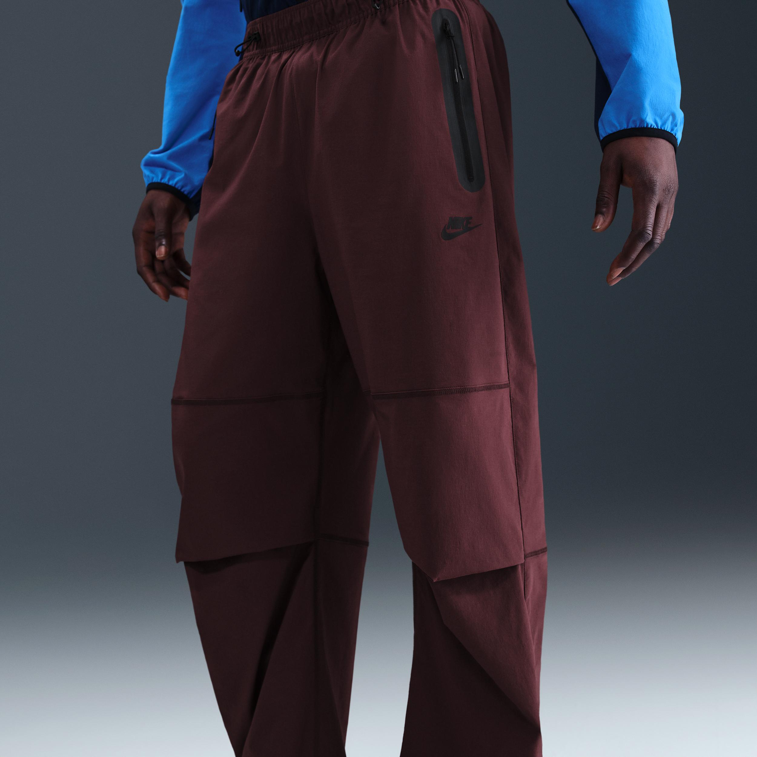 Nike Mens Tech Woven Oversized Pants | HM7158-652 Product Image