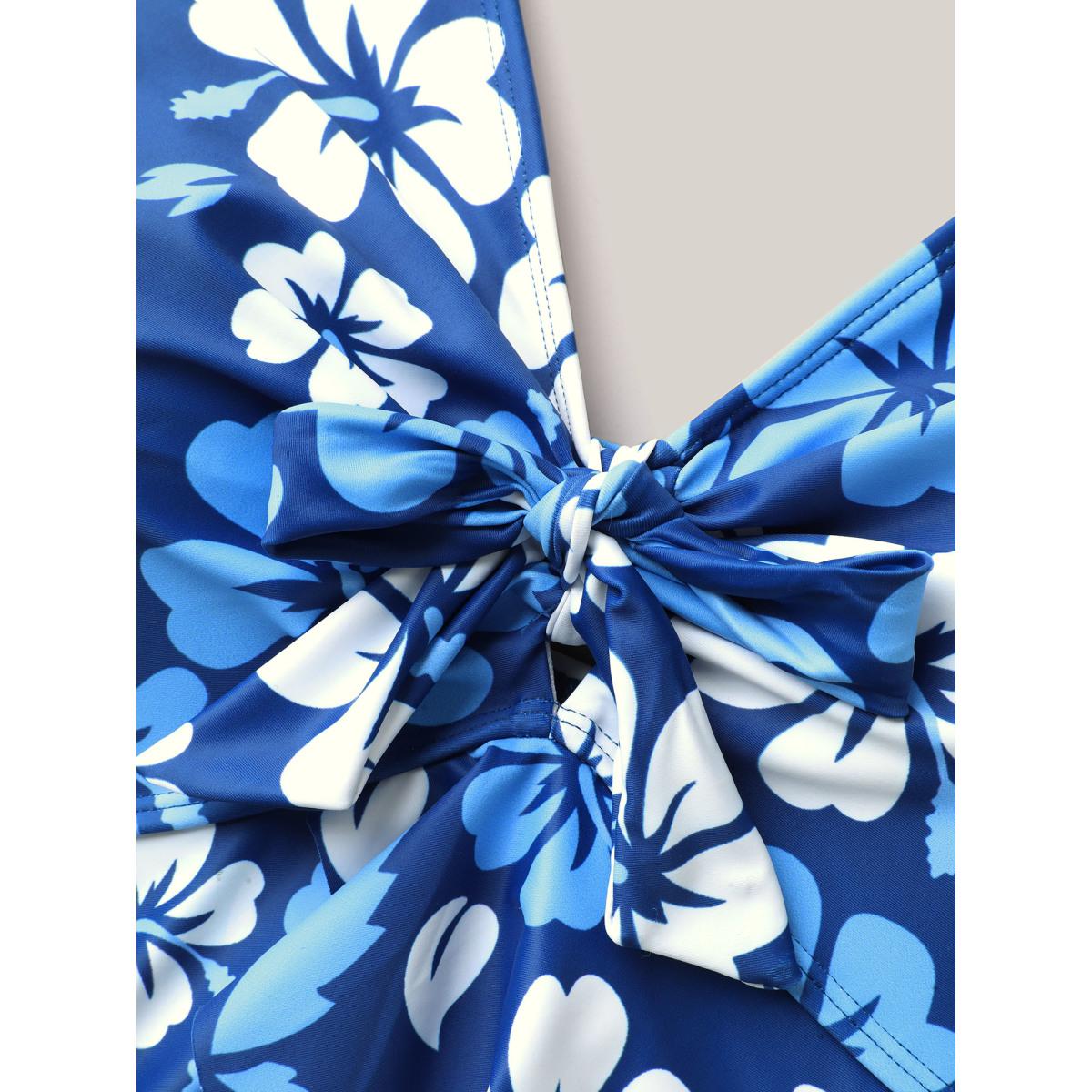 Plus Size Floral Print Twist-Front One-Piece Swimsuit Women's Swimwear Aegean Beach Tie knot Curve Bathing Suits High stretch One Pieces BloomChic 14-16/1X Product Image