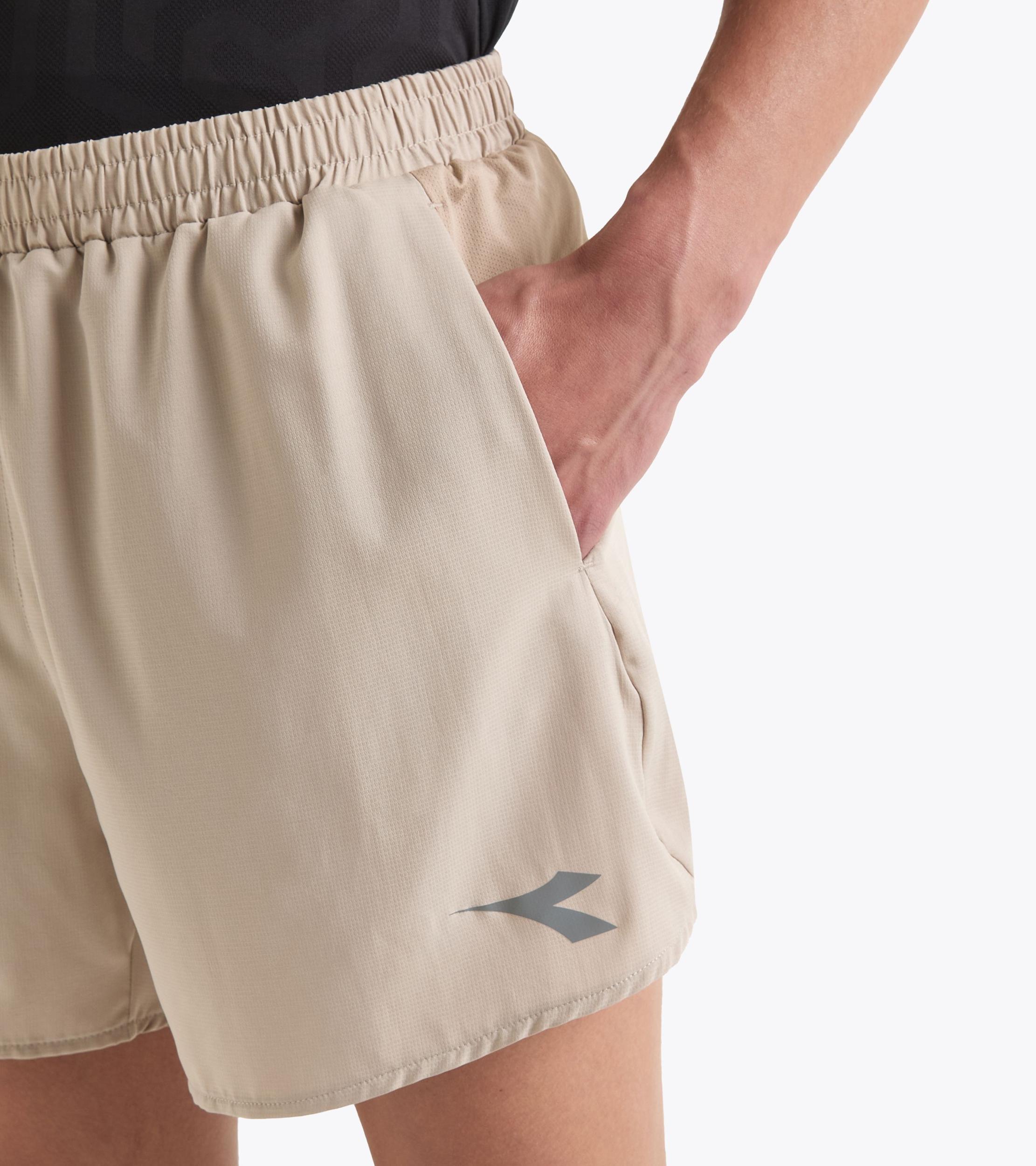 SUPER LIGHT SHORTS 5" Product Image