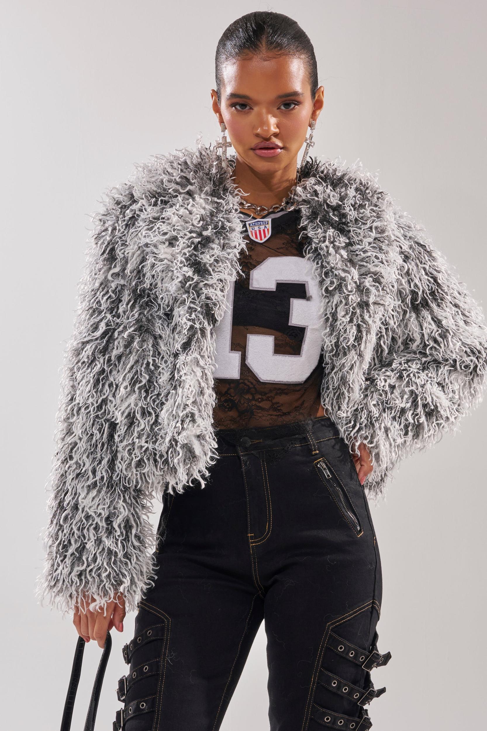 RENDEZVOUS SHAGGY FAUX FUR Product Image