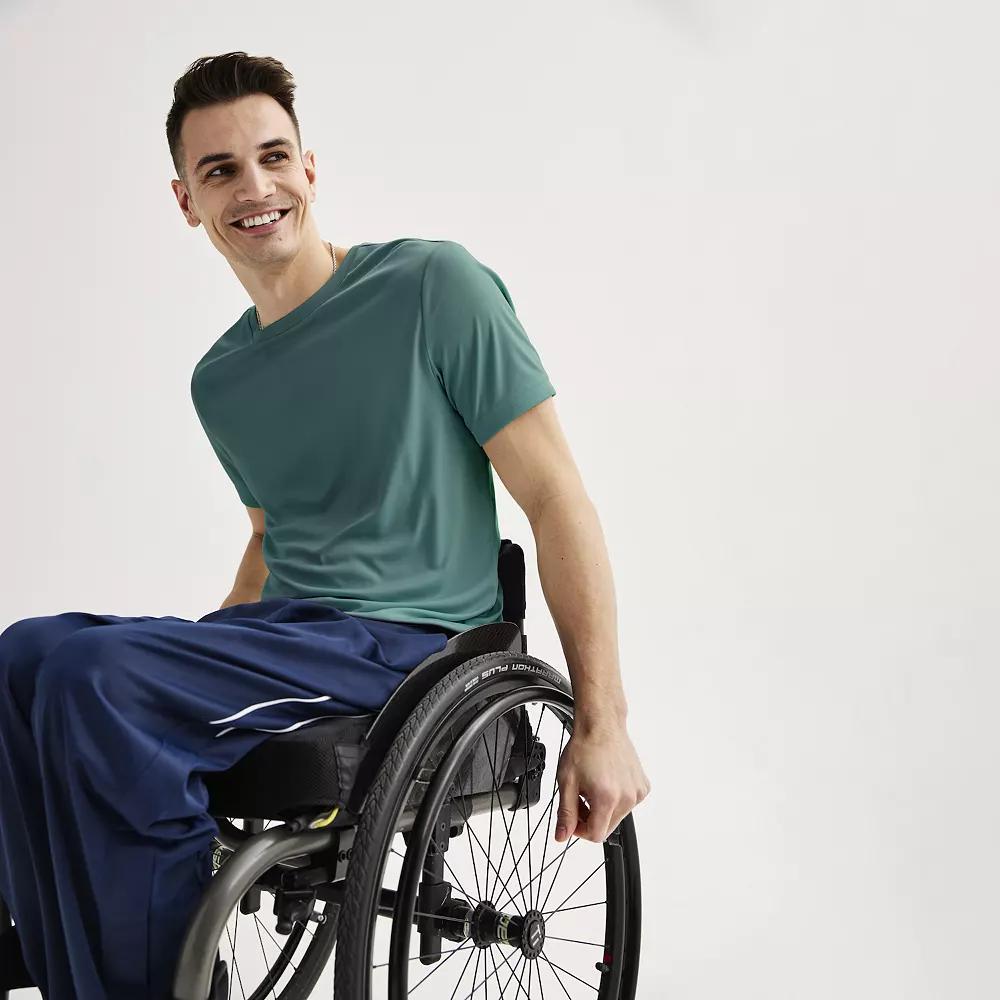 Men's Tek Gear® Adaptive DryTek Tee,  Product Image