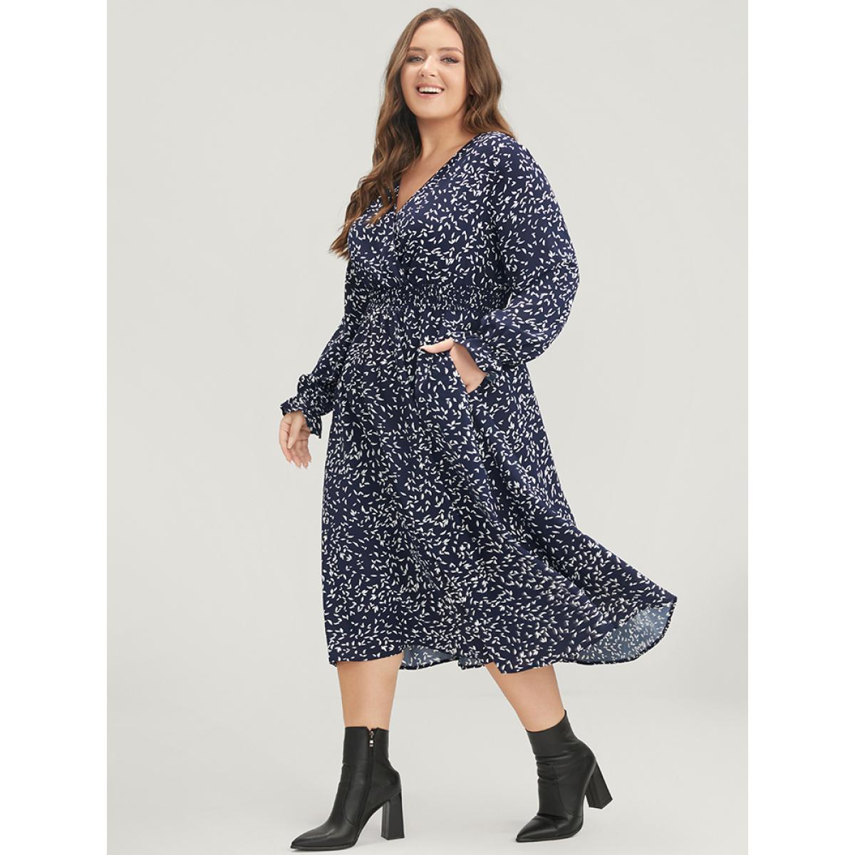 Plus Size Plant Print Pocket Lantern Sleeve Wrap Shirred Dress Indigo Women Elegant Shirred V-neck Long Sleeve Curvy Midi Dress BloomChic 26/4X Product Image