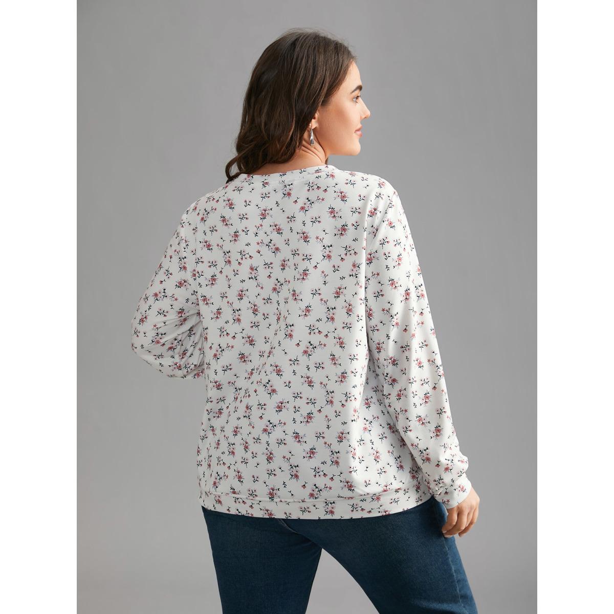 Plus Size Ditsy Floral Round Neck Sweatshirt Women Multicolor Casual Contrast Loose Round Neck Everyday Sweatshirts BloomChic 30/6X Product Image