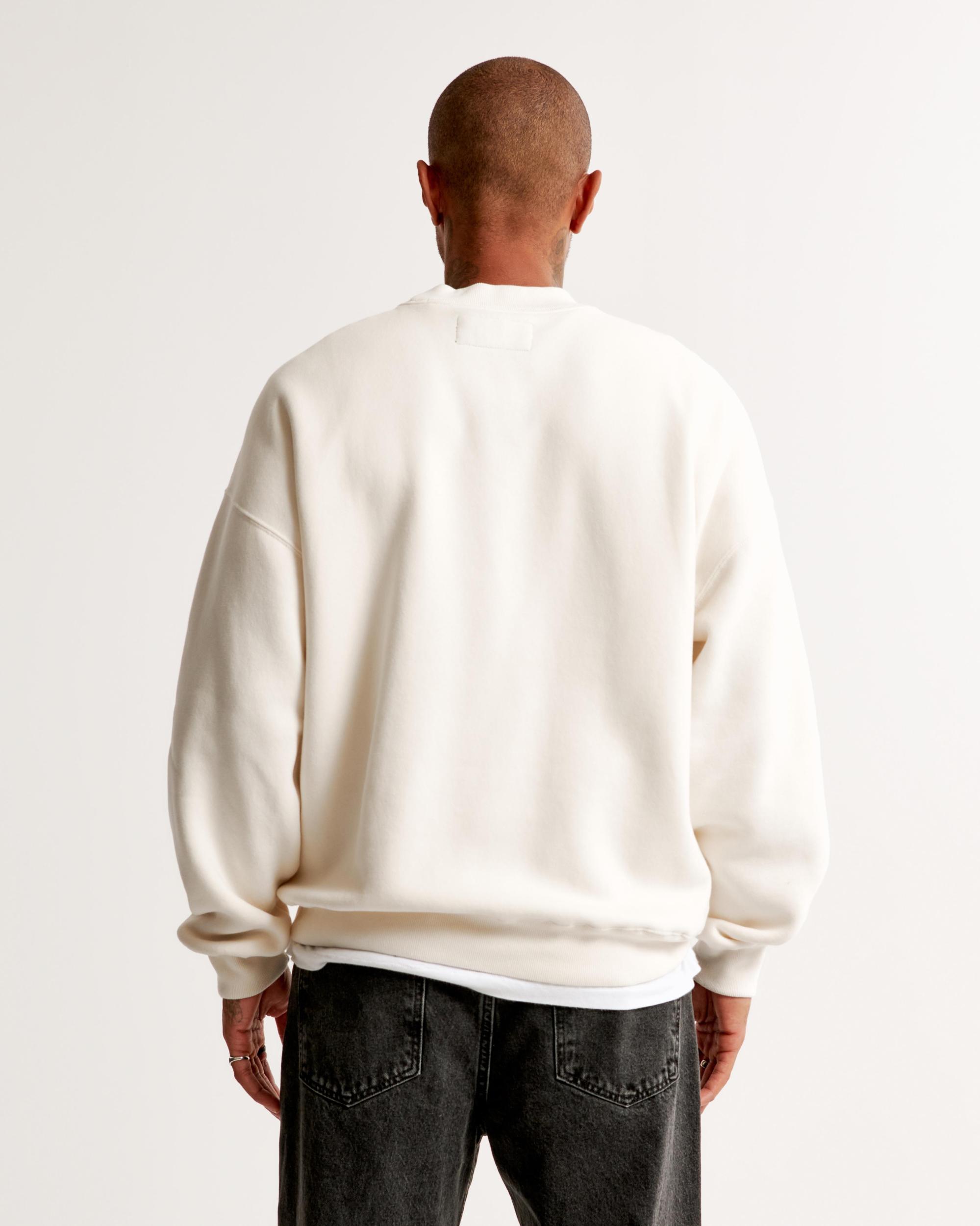 New England Patriots Graphic Crew Sweatshirt Product Image