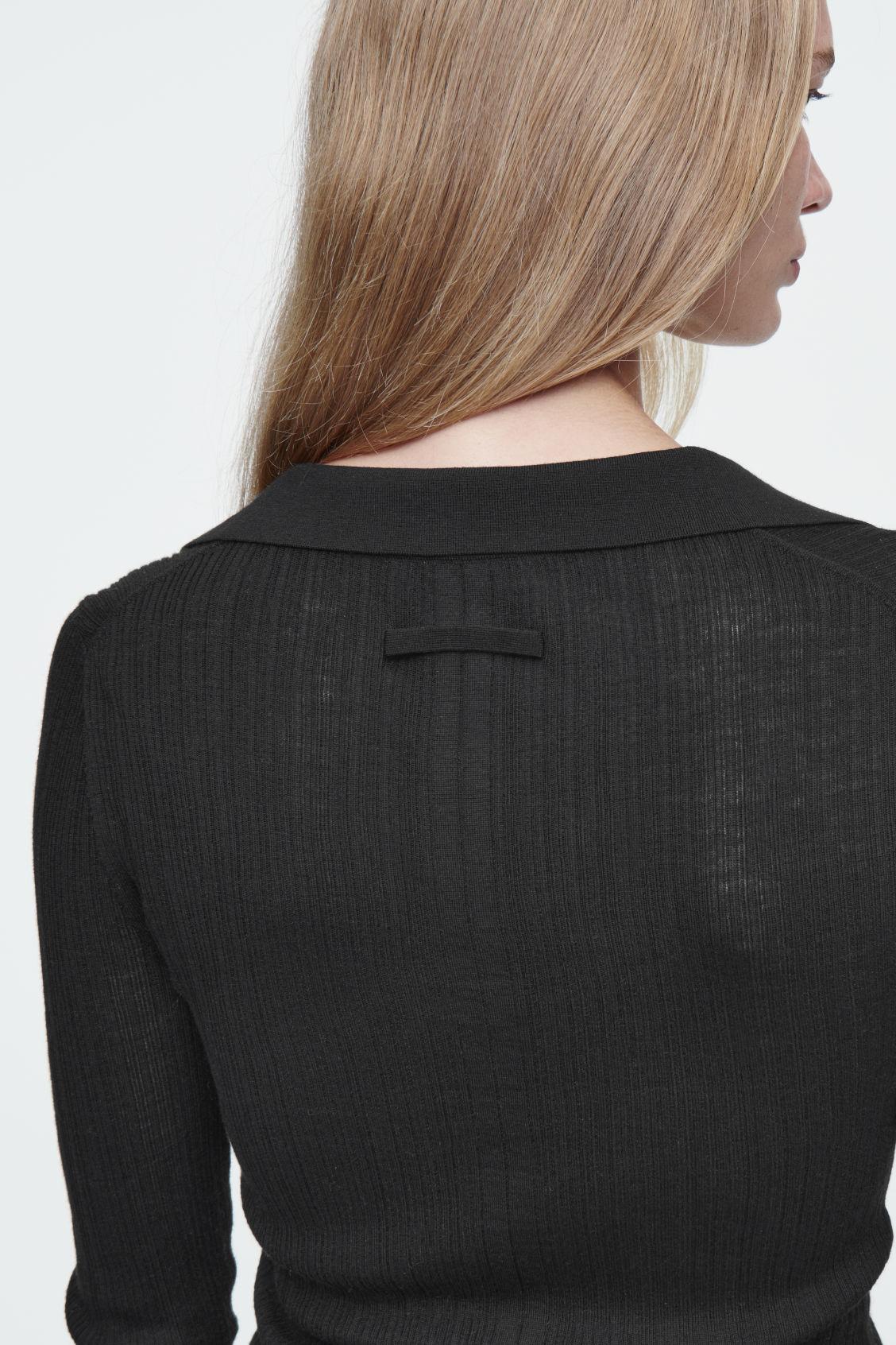 THE OPEN-COLLAR MERINO WOOL TOP Product Image