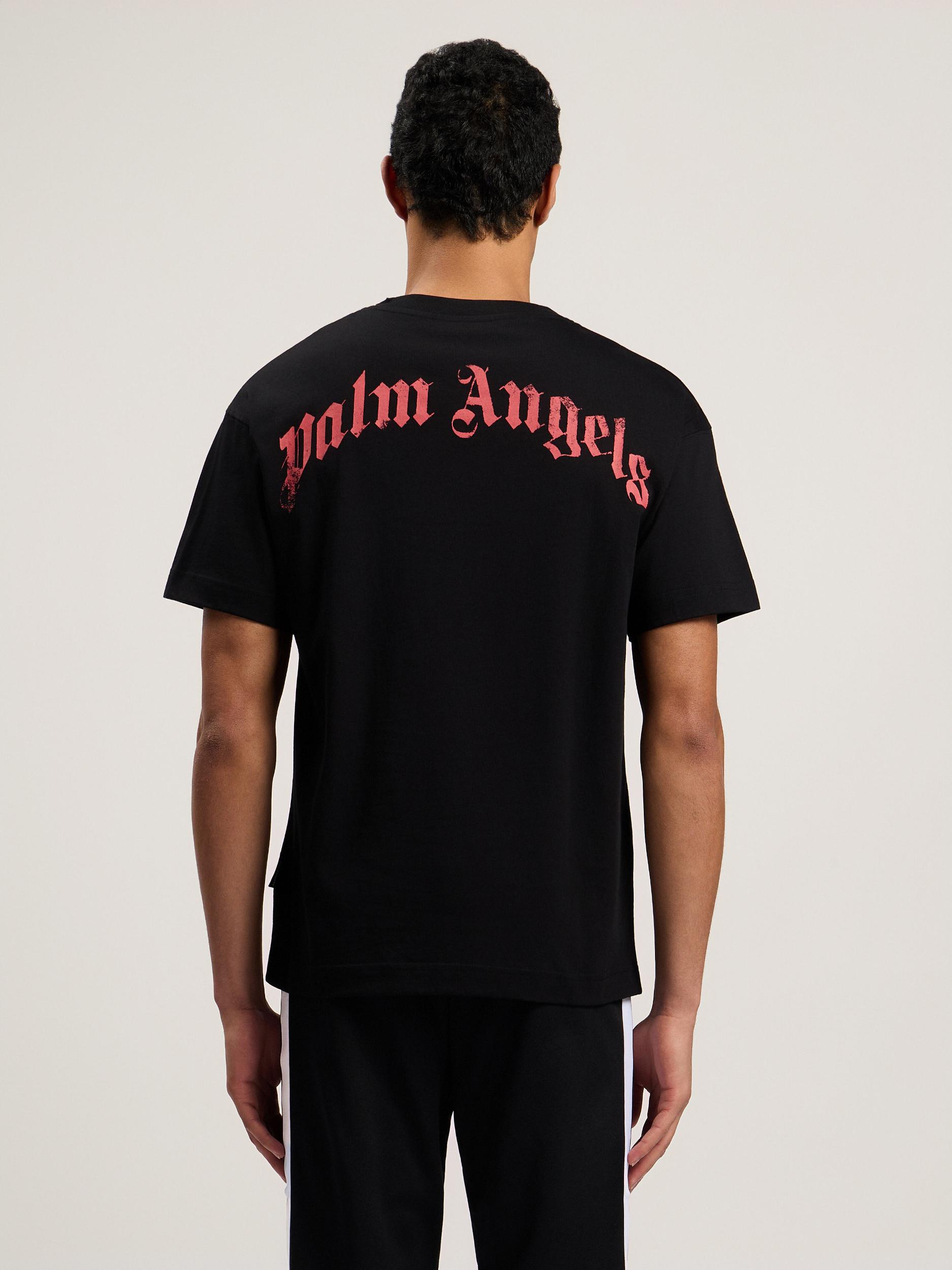 Spray Broken Bear T-Shirt Product Image