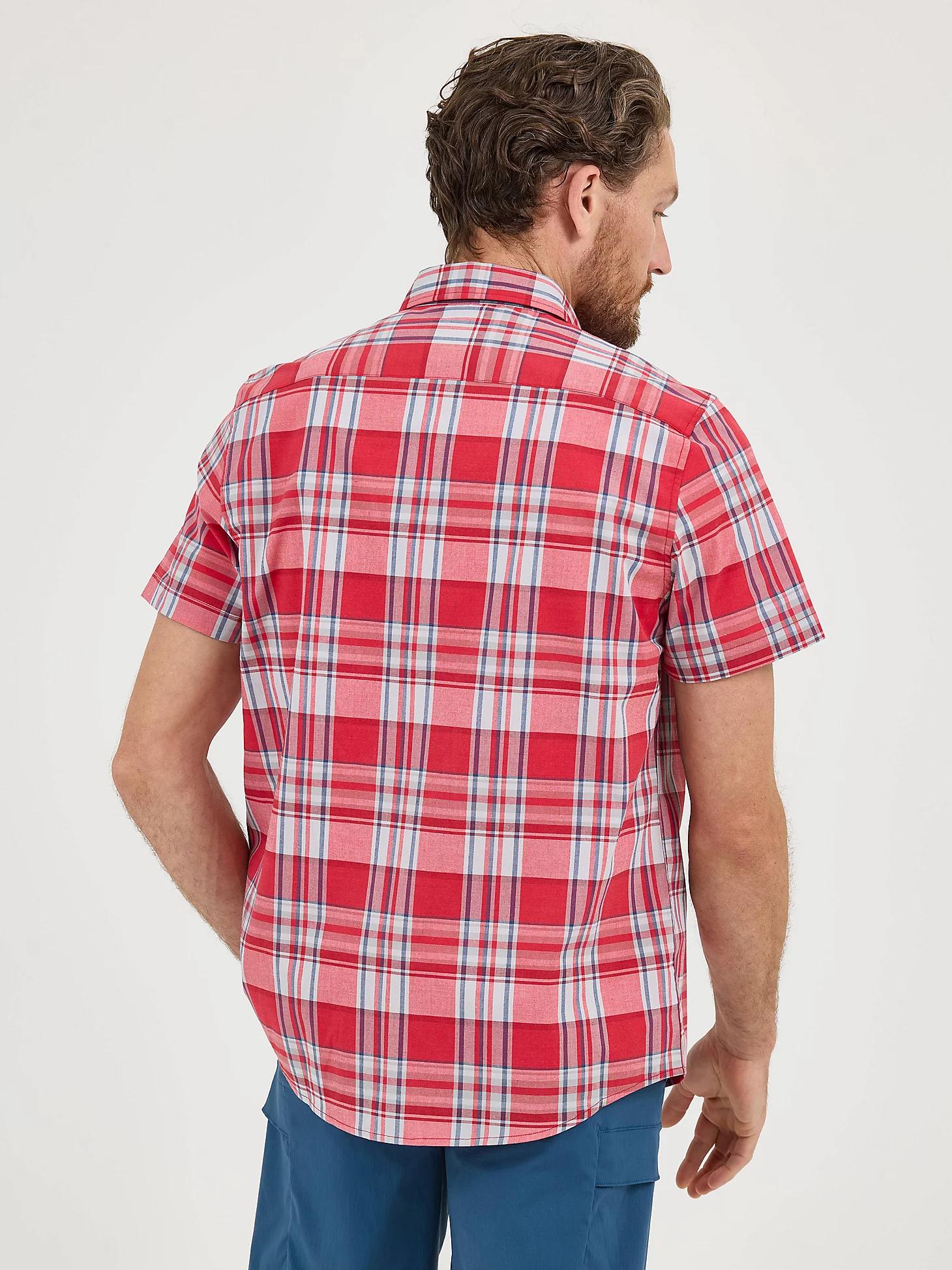 Men's One Pocket Plaid Button Down Shirt | Men's Tops & Tees | Lee® Product Image