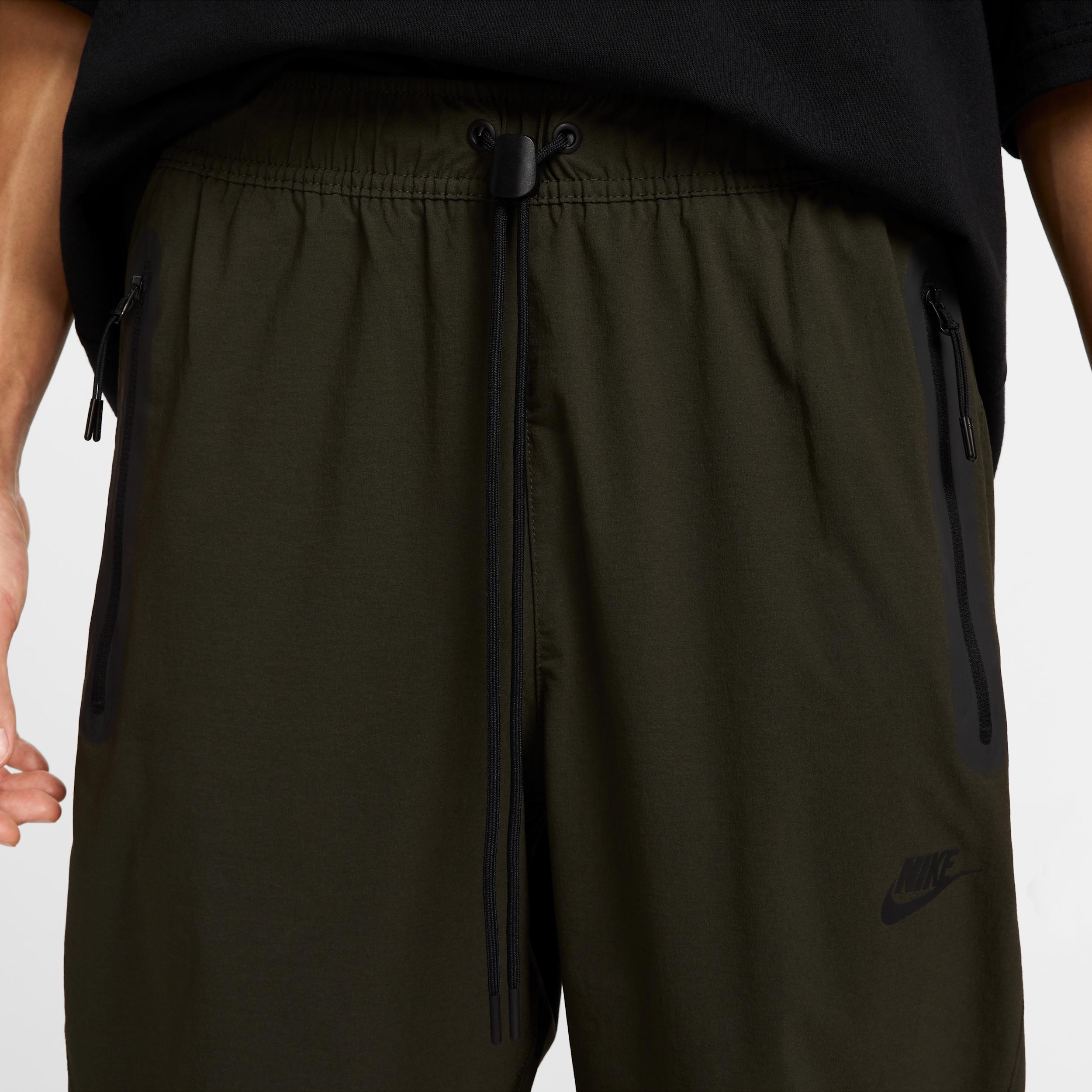 Nike Mens Tech Woven Pants | HM8241-451 Product Image