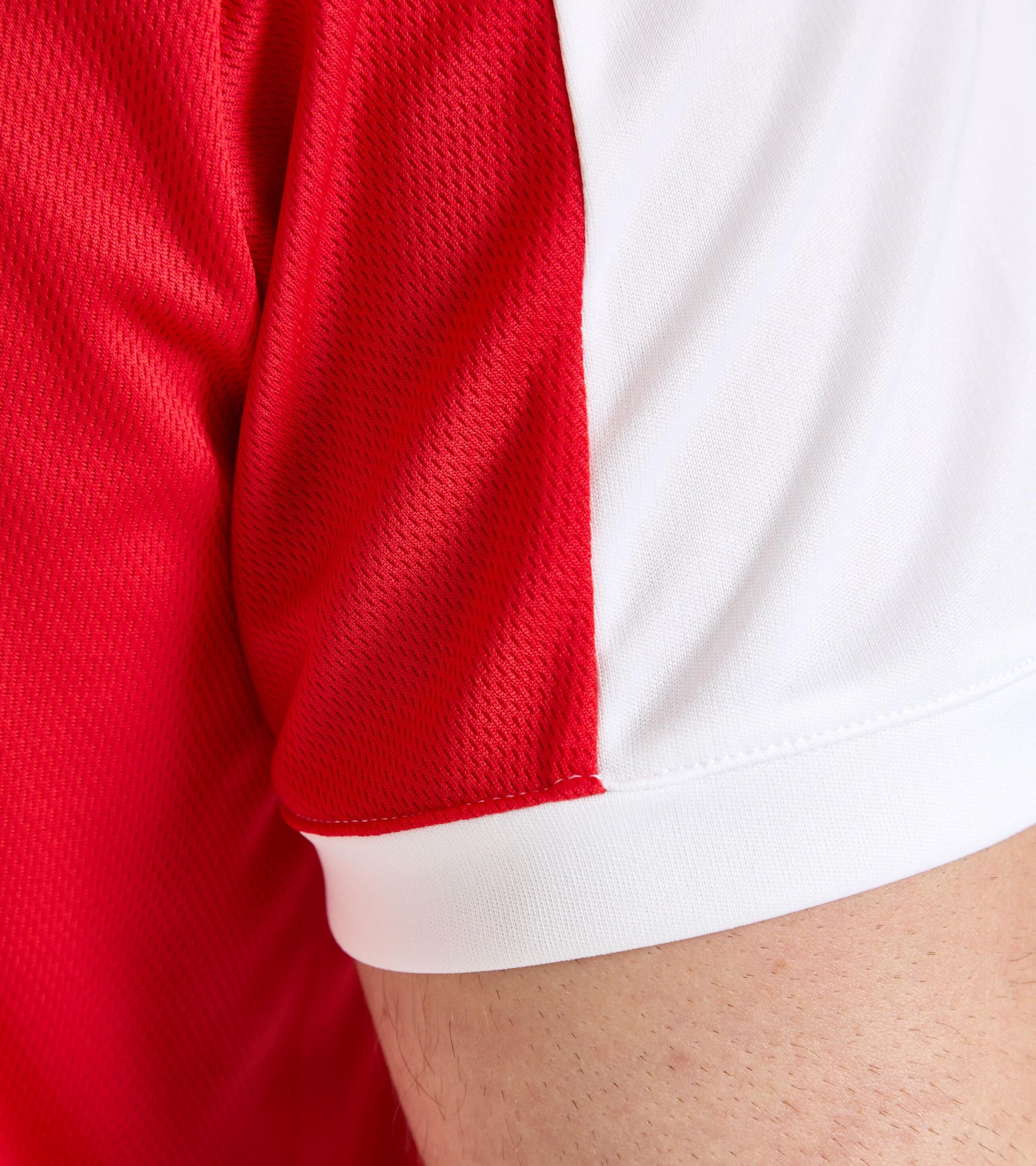 T-SHIRT COURT Product Image