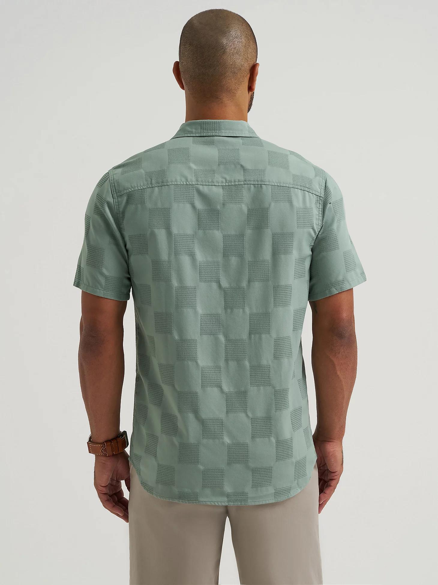 Men's Short Sleeve All Purpose Button Down Shirt | Men's Tops & Tees | Lee® Product Image