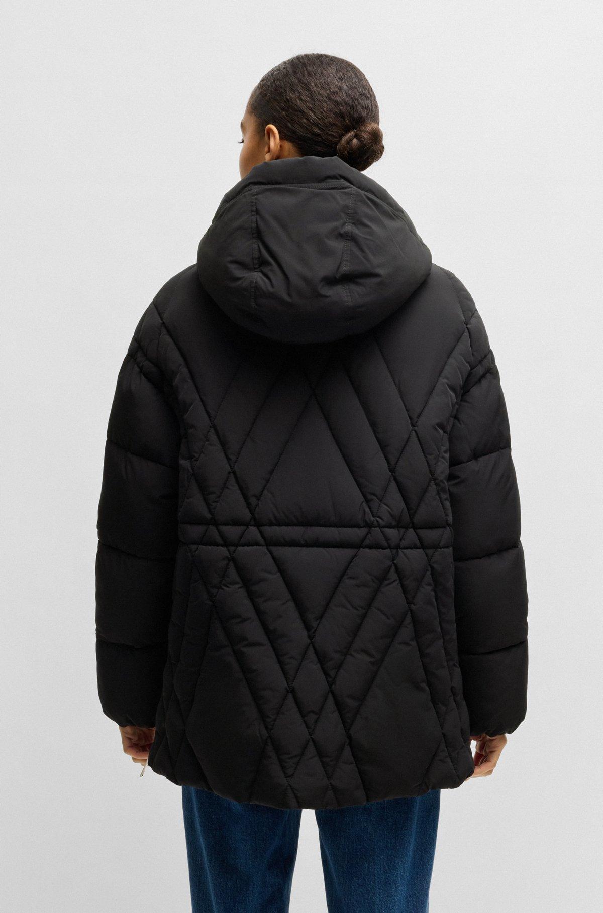 Water-repellent jacket with seasonal quilting Product Image