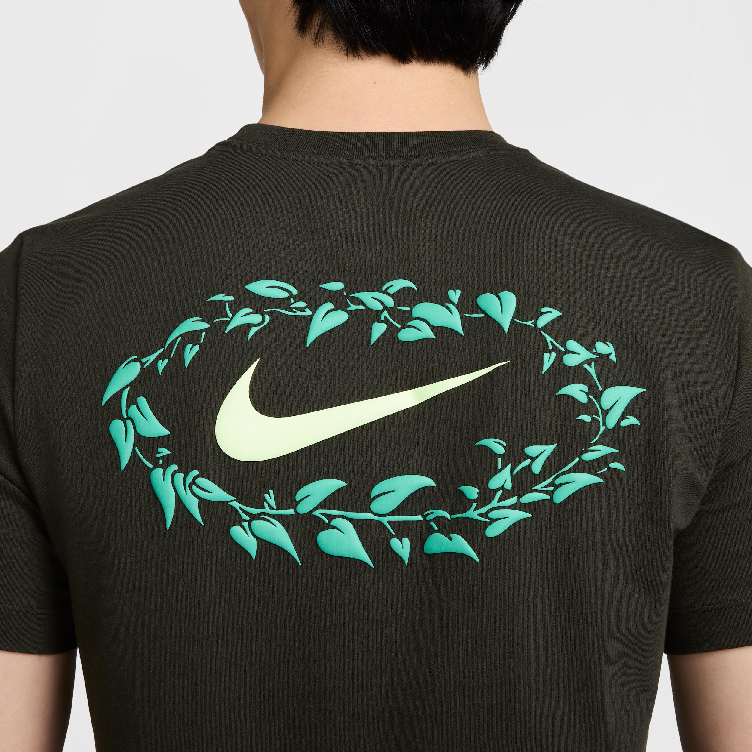 Nike Sportswear Men's T-Shirt Product Image