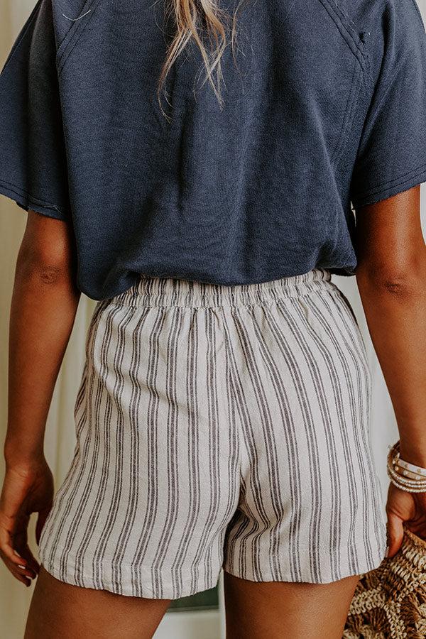 Waterfront Views Linen-Blend Shorts In Dark Grey Product Image