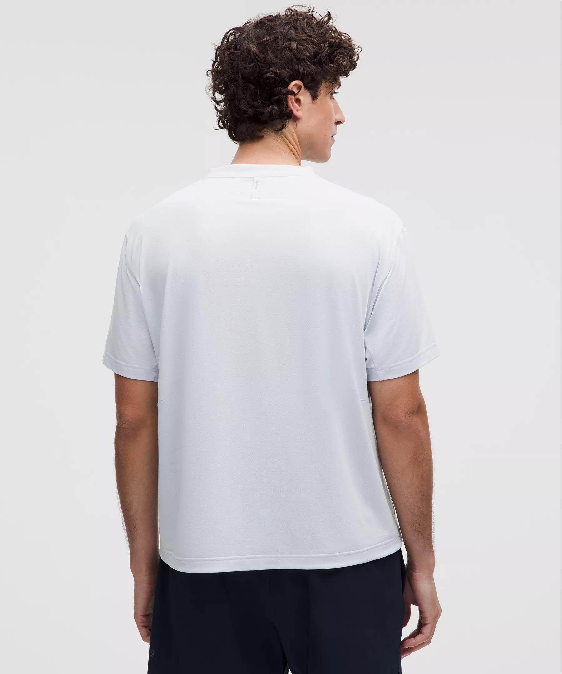 EasySet Training Short-Sleeve Shirt Product Image