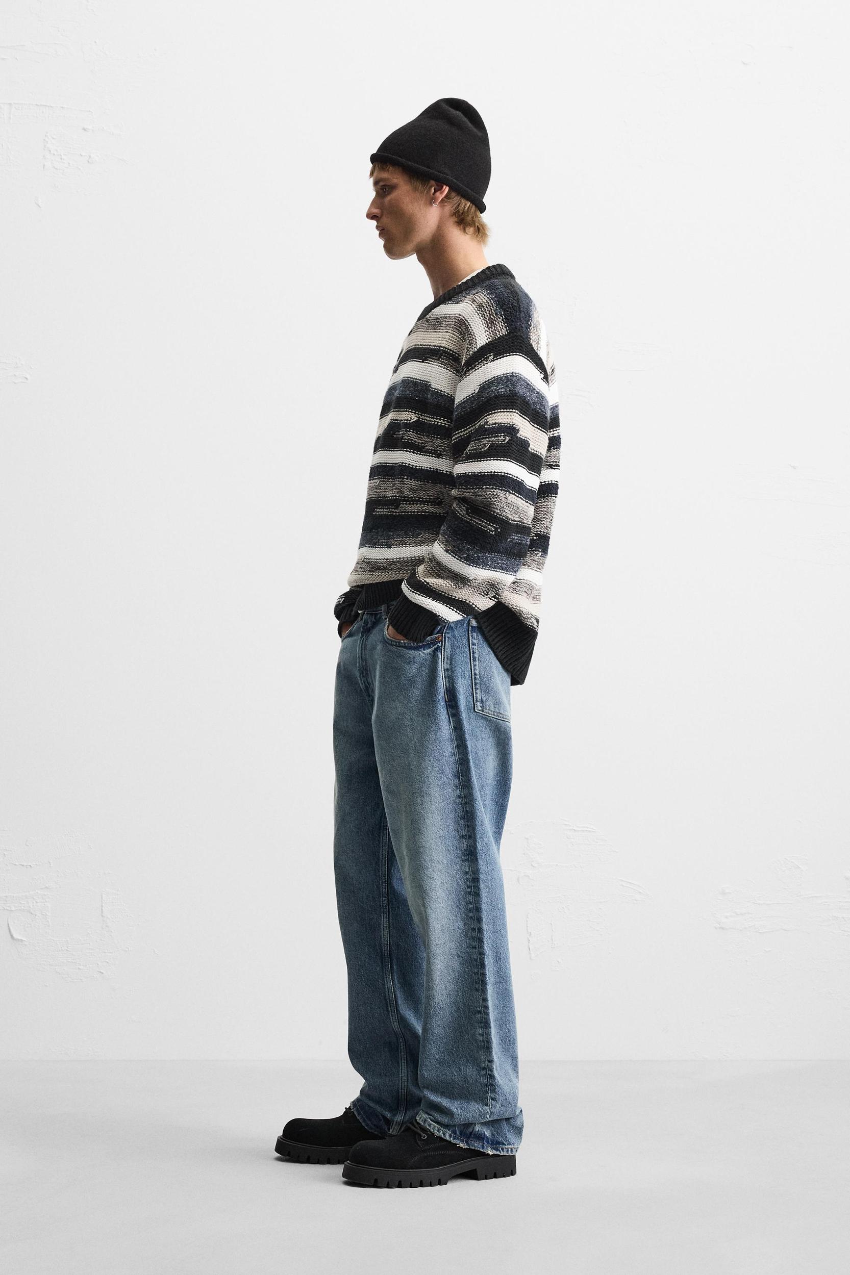 GEOMETRIC JACQUARD SWEATER Product Image