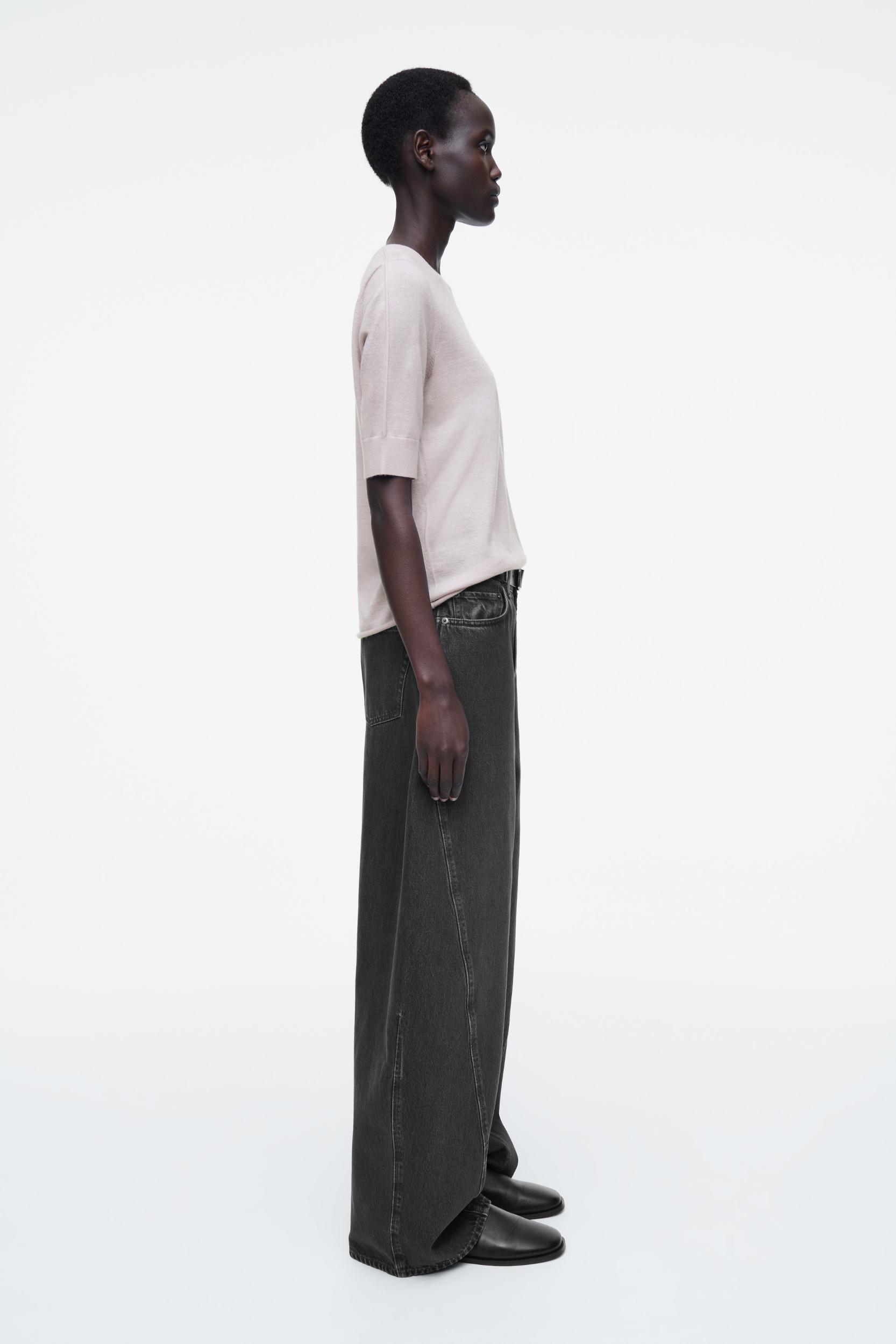 FINE PURE CASHMERE T-SHIRT Product Image